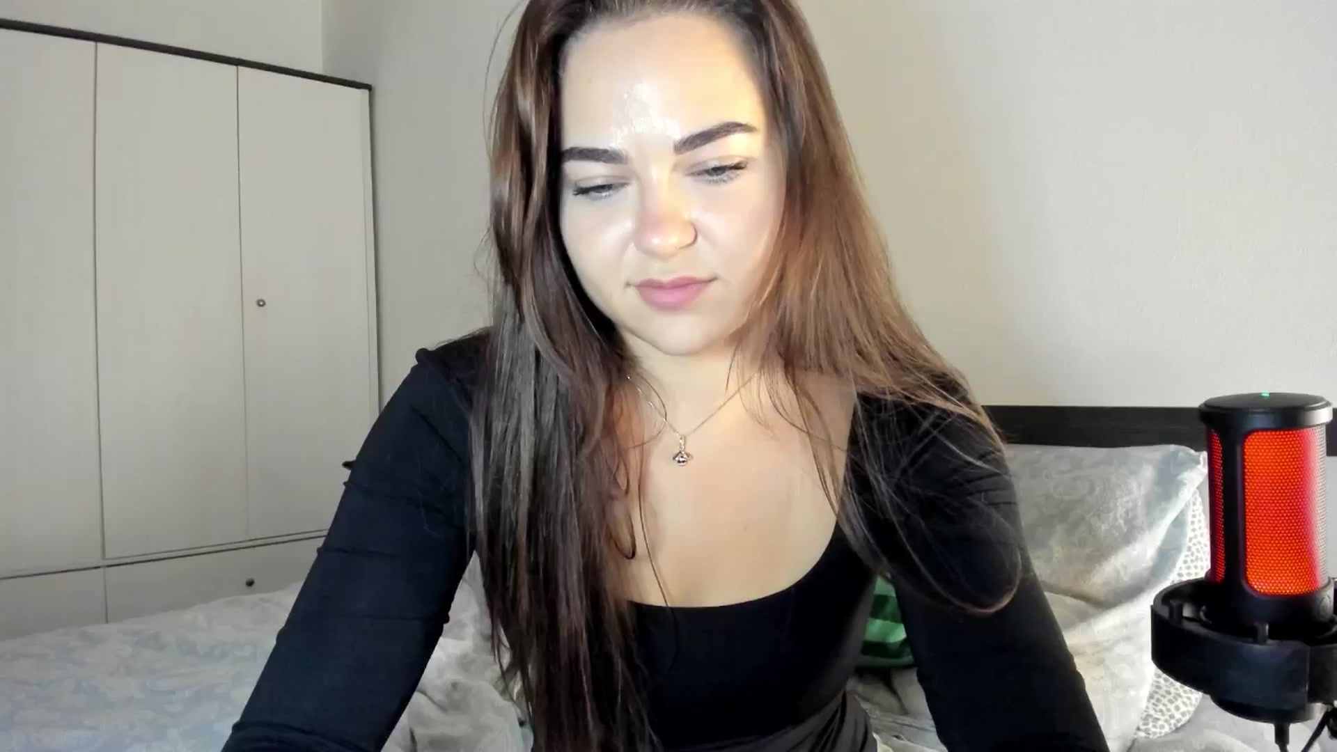 Gallery image thumbnail from BeeTheQueen's myfreecams stream on, 10/05/2024, 17:22 image 7 of 20