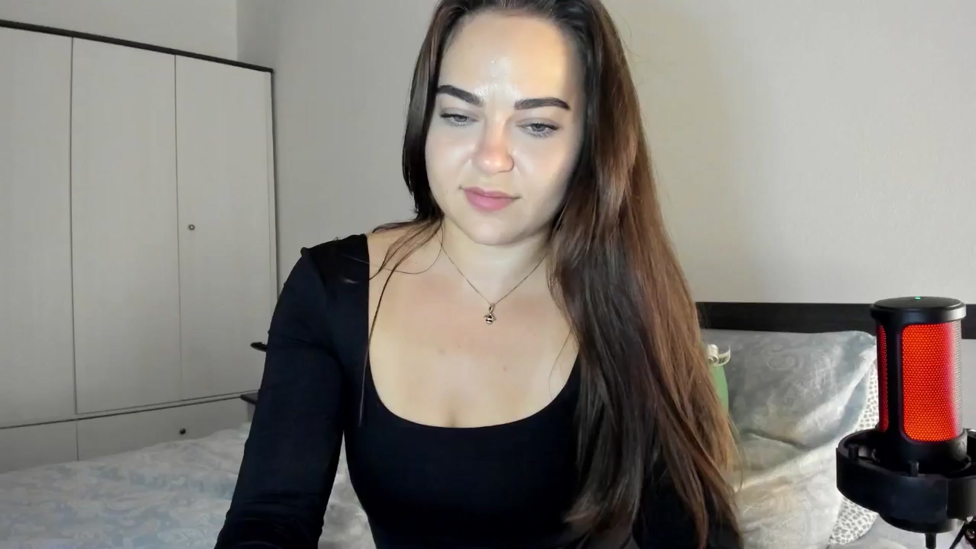 Gallery image thumbnail from BeeTheQueen's myfreecams stream on, 10/05/2024, 17:22 image 1 of 20