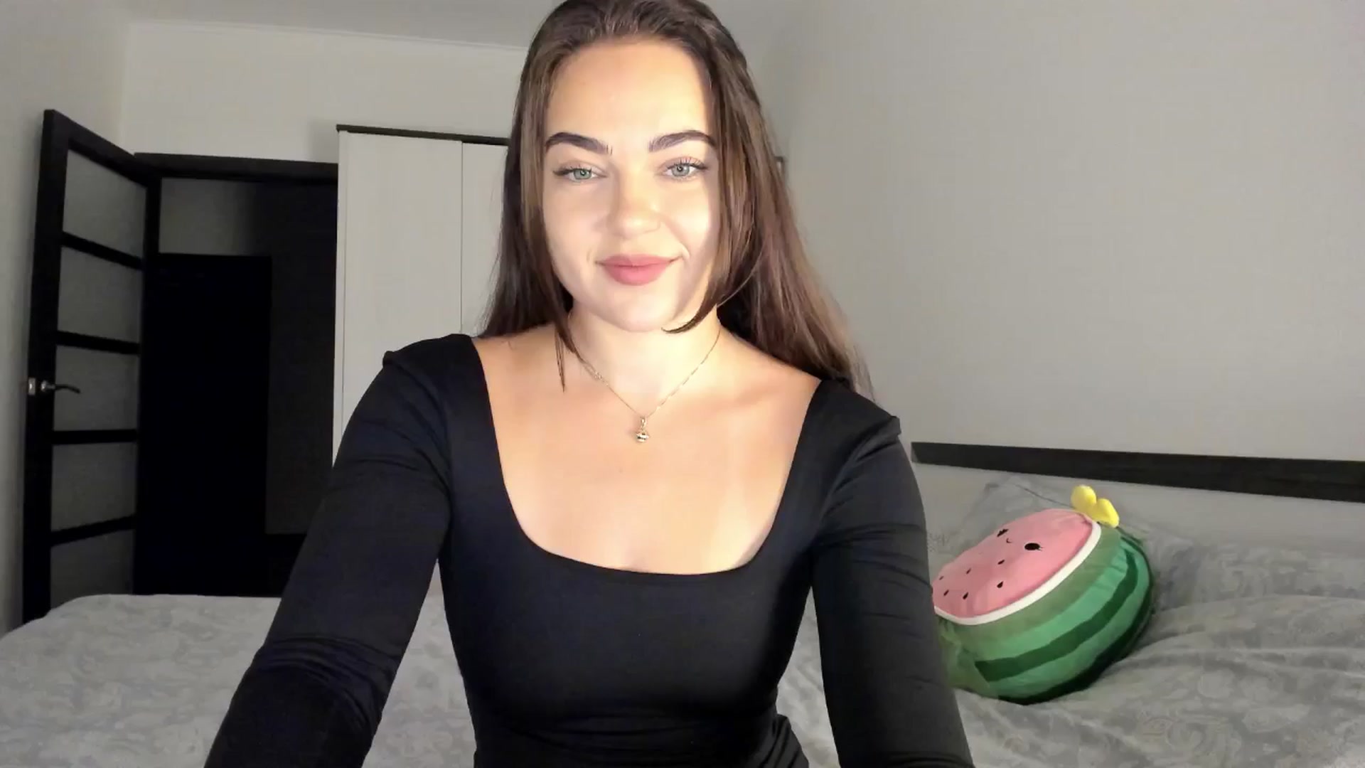 Gallery image thumbnail from BeeTheQueen's myfreecams stream on, 10/06/2024, 16:55 image 5 of 20