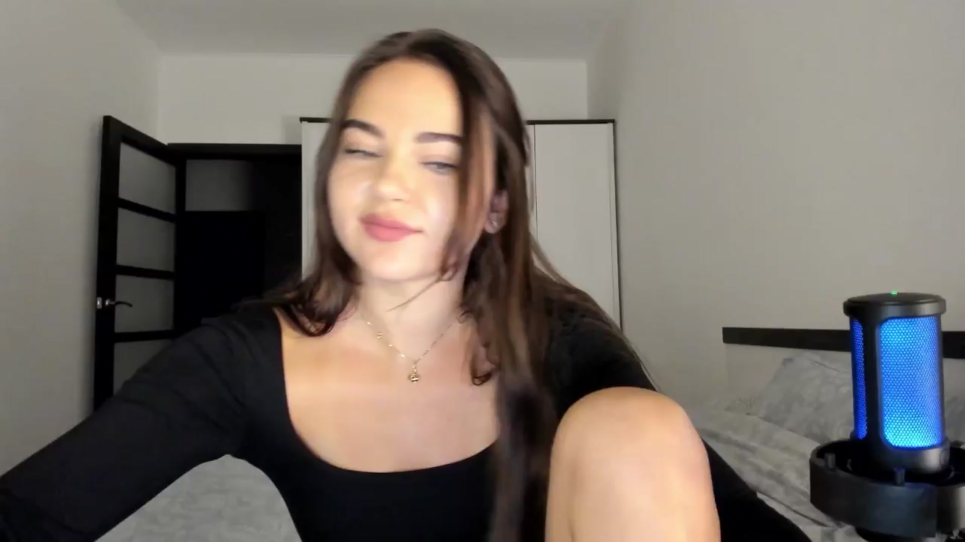 Gallery image thumbnail from BeeTheQueen's myfreecams stream on, 10/06/2024, 19:13 image 7 of 20