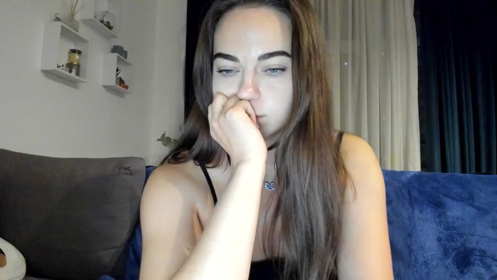 Gallery image thumbnail from BeeTheQueen's myfreecams stream on, 10/31/2024, 17:33 image 5 of 20