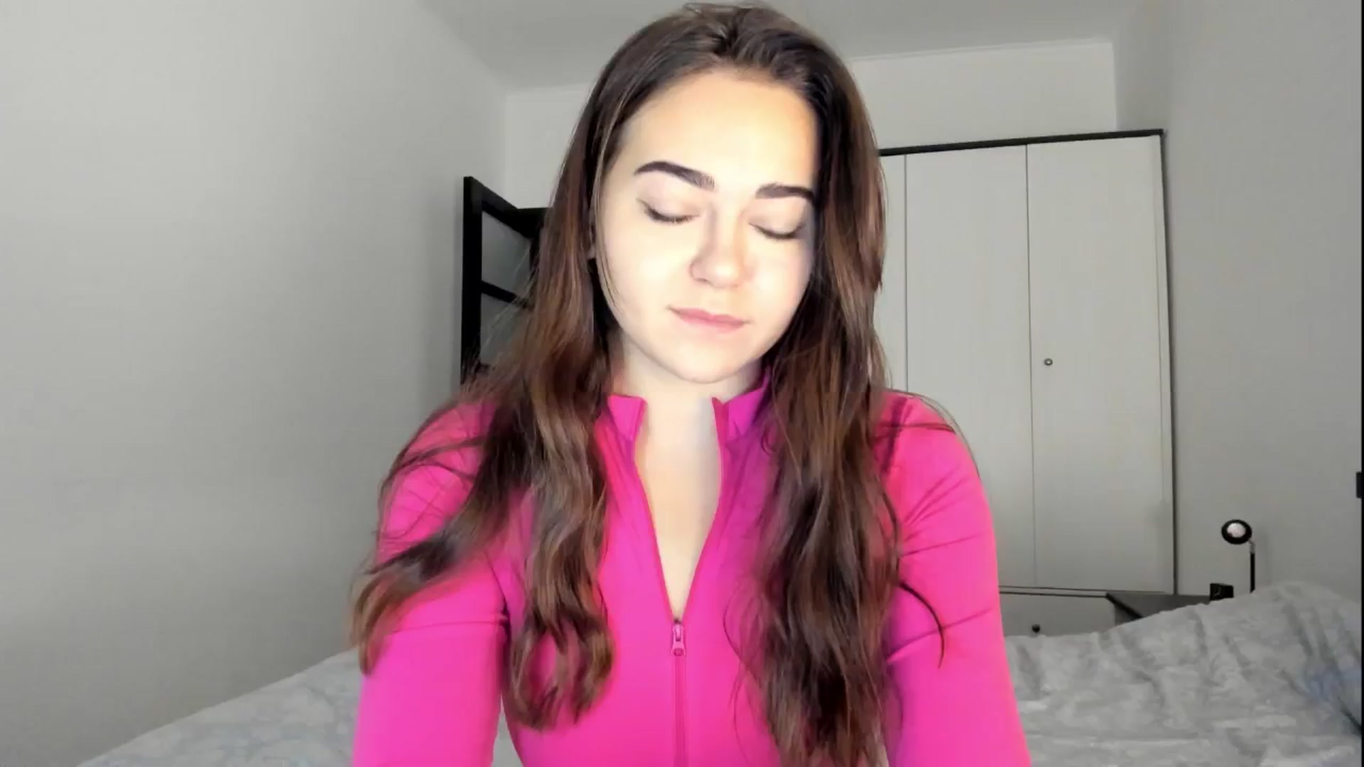 Gallery image thumbnail from BeeTheQueen's myfreecams stream on, 11/11/2024, 12:53 image 7 of 20