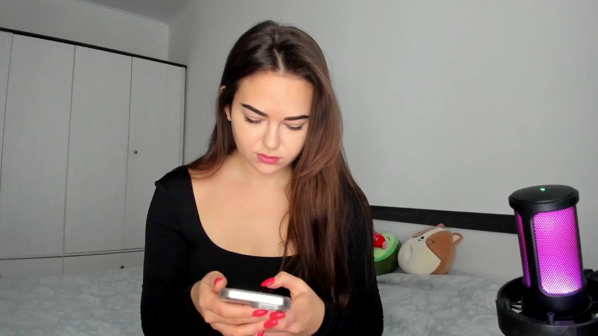 Gallery image thumbnail from BeeTheQueen's myfreecams stream on, 11/18/2024, 12:49 image 12 of 20