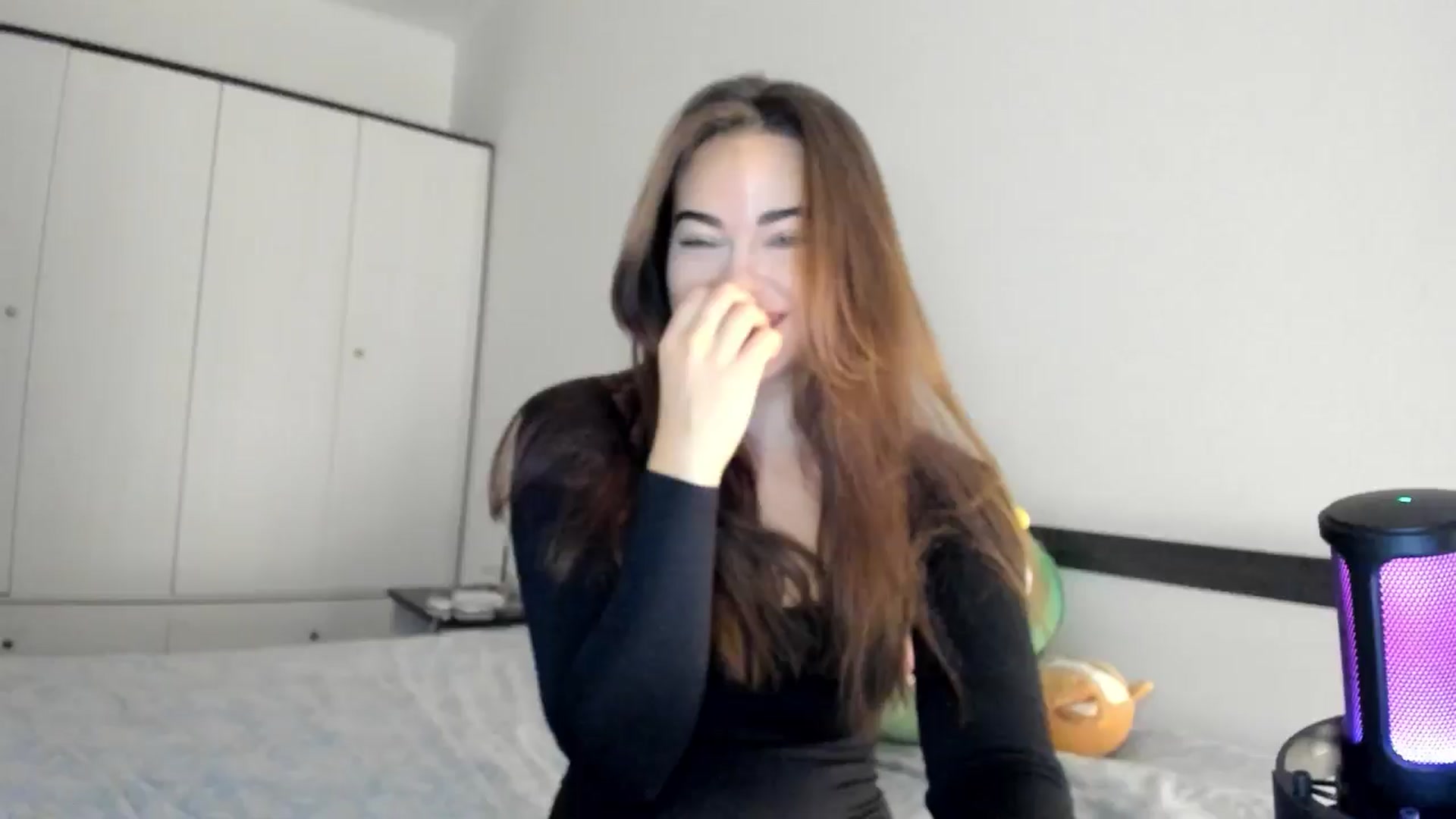 Gallery image thumbnail from BeeTheQueen's myfreecams stream on, 11/18/2024, 14:11 image 9 of 20
