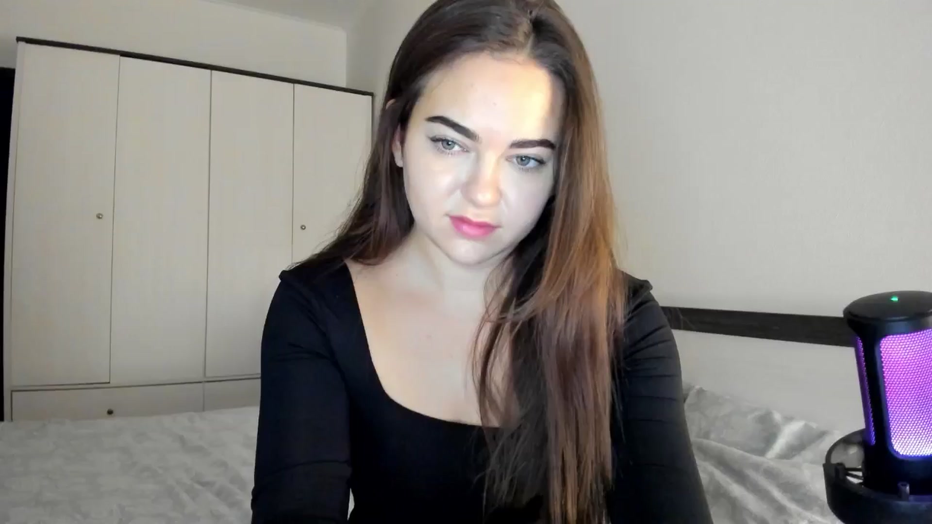 Gallery image thumbnail from BeeTheQueen's myfreecams stream on, 11/18/2024, 15:05 image 12 of 20