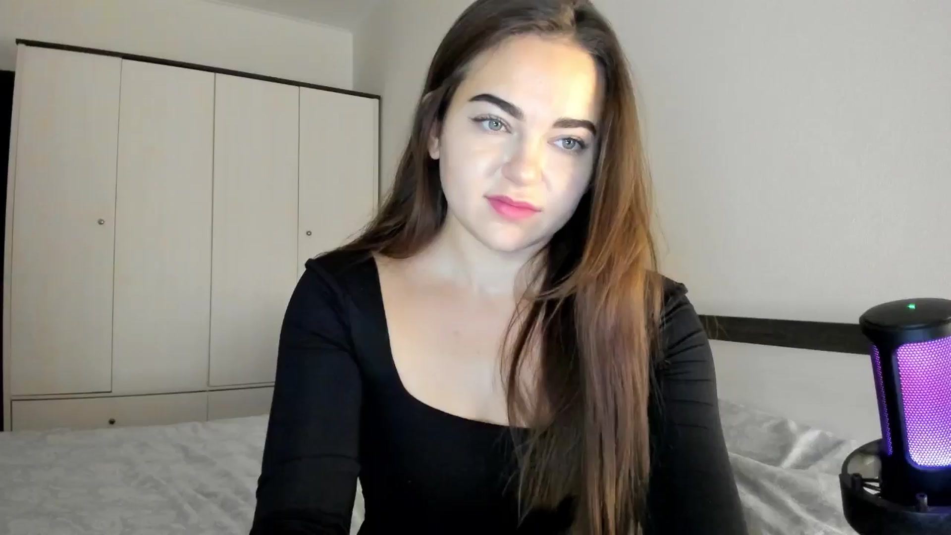 Gallery image thumbnail from BeeTheQueen's myfreecams stream on, 11/18/2024, 15:05 image 13 of 20