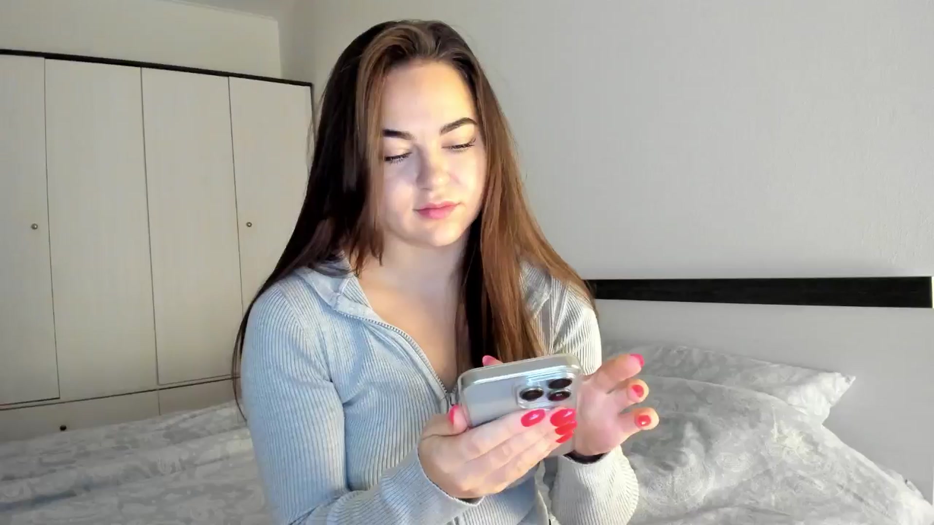 Gallery image thumbnail from BeeTheQueen's myfreecams stream on, 11/21/2024, 13:50 image 6 of 20
