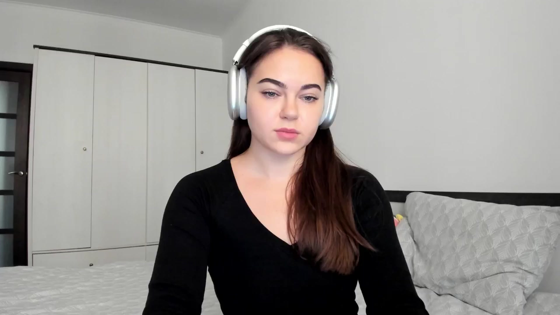Gallery image thumbnail from BeeTheQueen's myfreecams stream on, 11/25/2024, 13:45 image 14 of 20