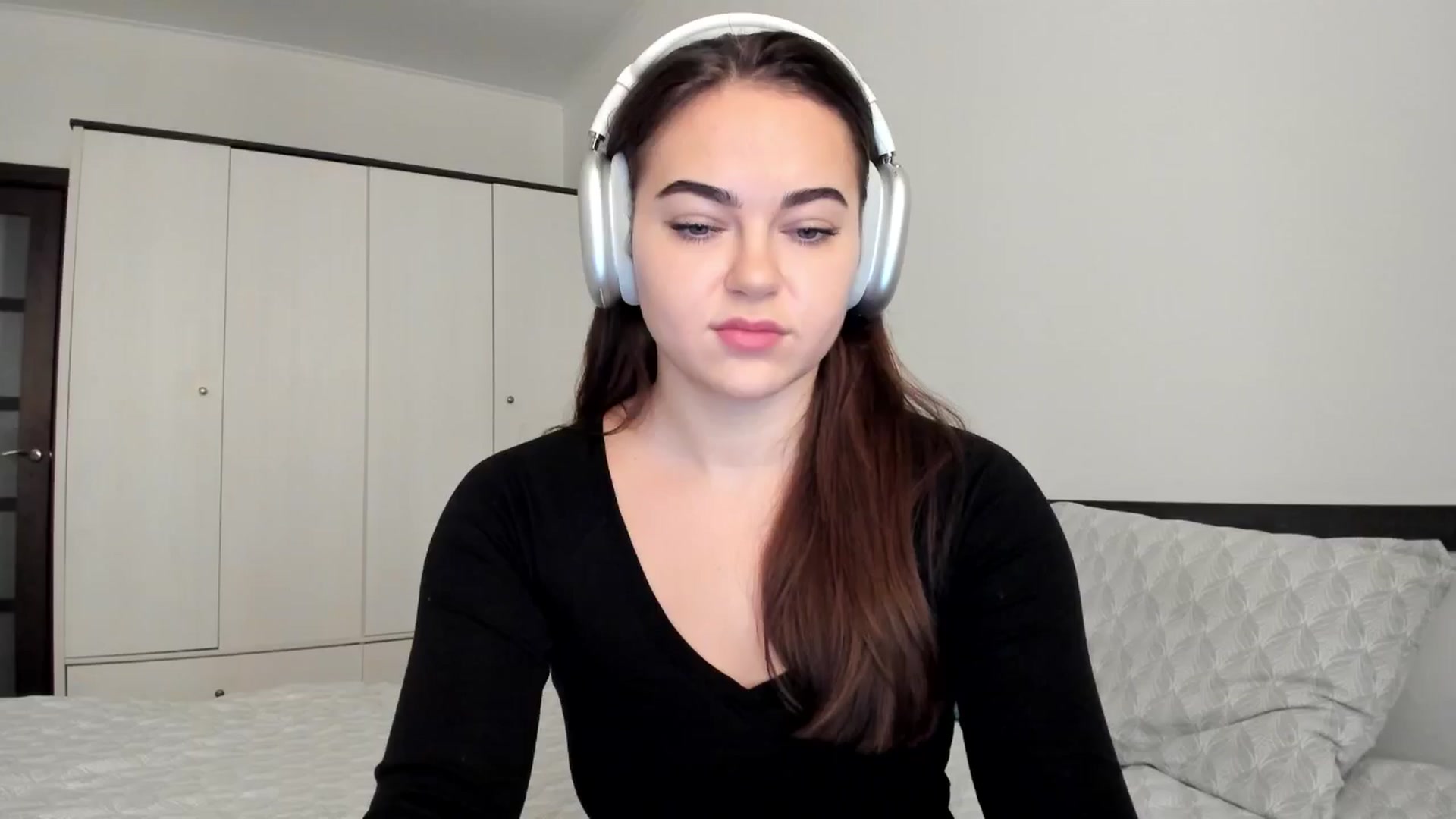Gallery image thumbnail from BeeTheQueen's myfreecams stream on, 11/25/2024, 13:45 image 16 of 20