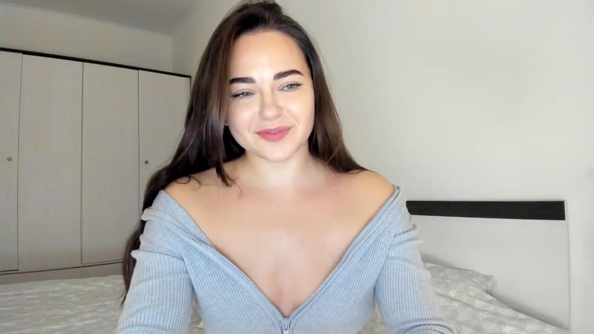 Gallery image thumbnail from BeeTheQueen's myfreecams stream on, 11/29/2024, 18:13 image 8 of 20