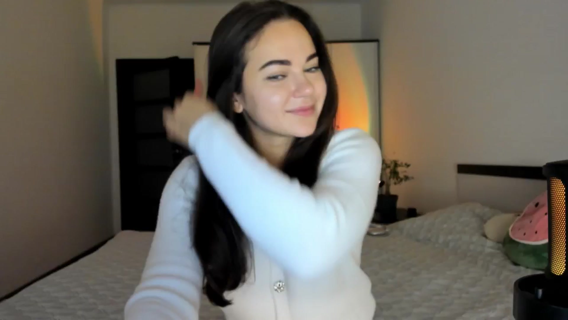 Gallery image thumbnail from BeeTheQueen's myfreecams stream on, 11/30/2024, 21:27 image 9 of 20