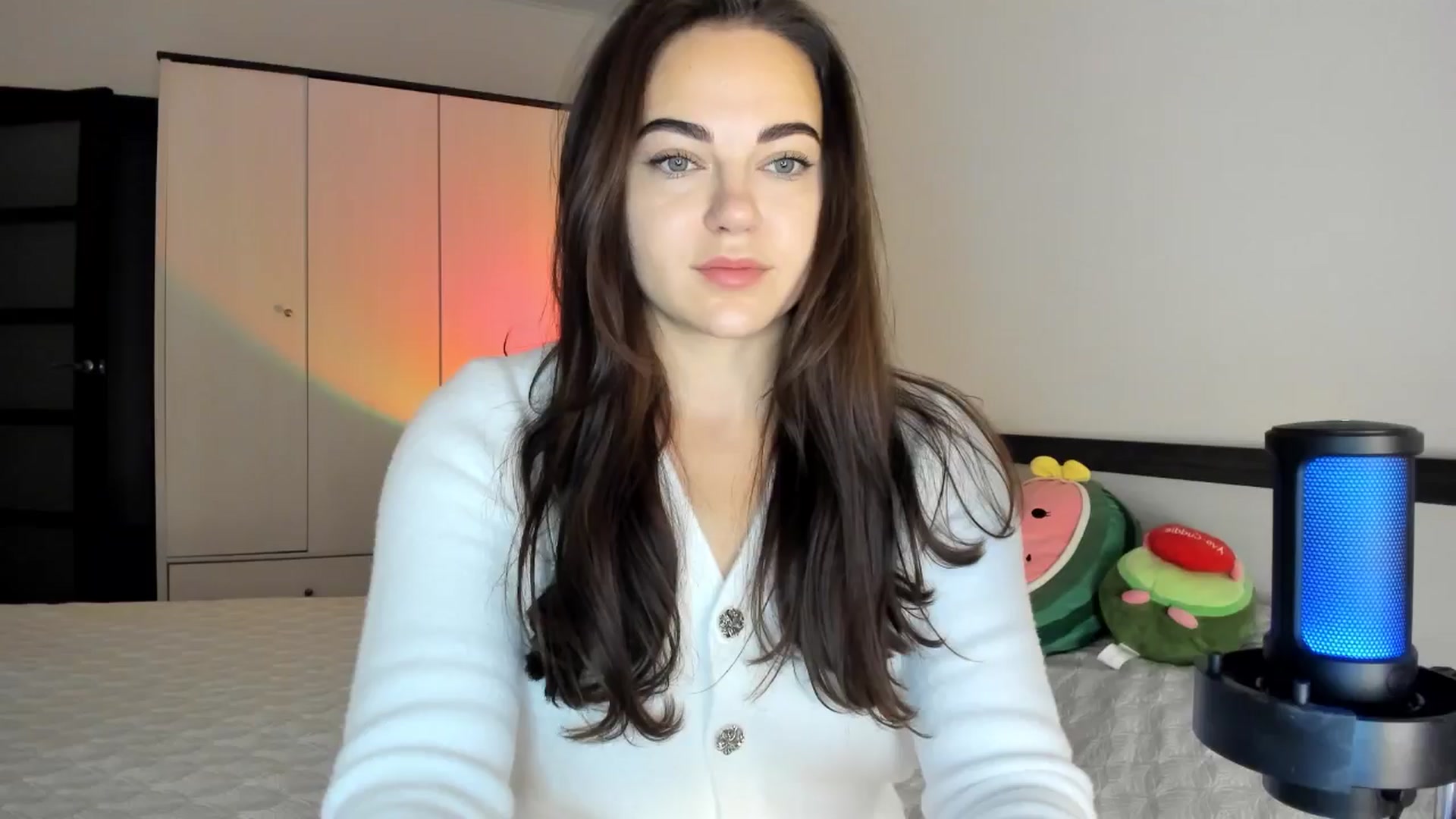 Gallery image thumbnail from BeeTheQueen's myfreecams stream on, 11/30/2024, 21:27 image 1 of 20