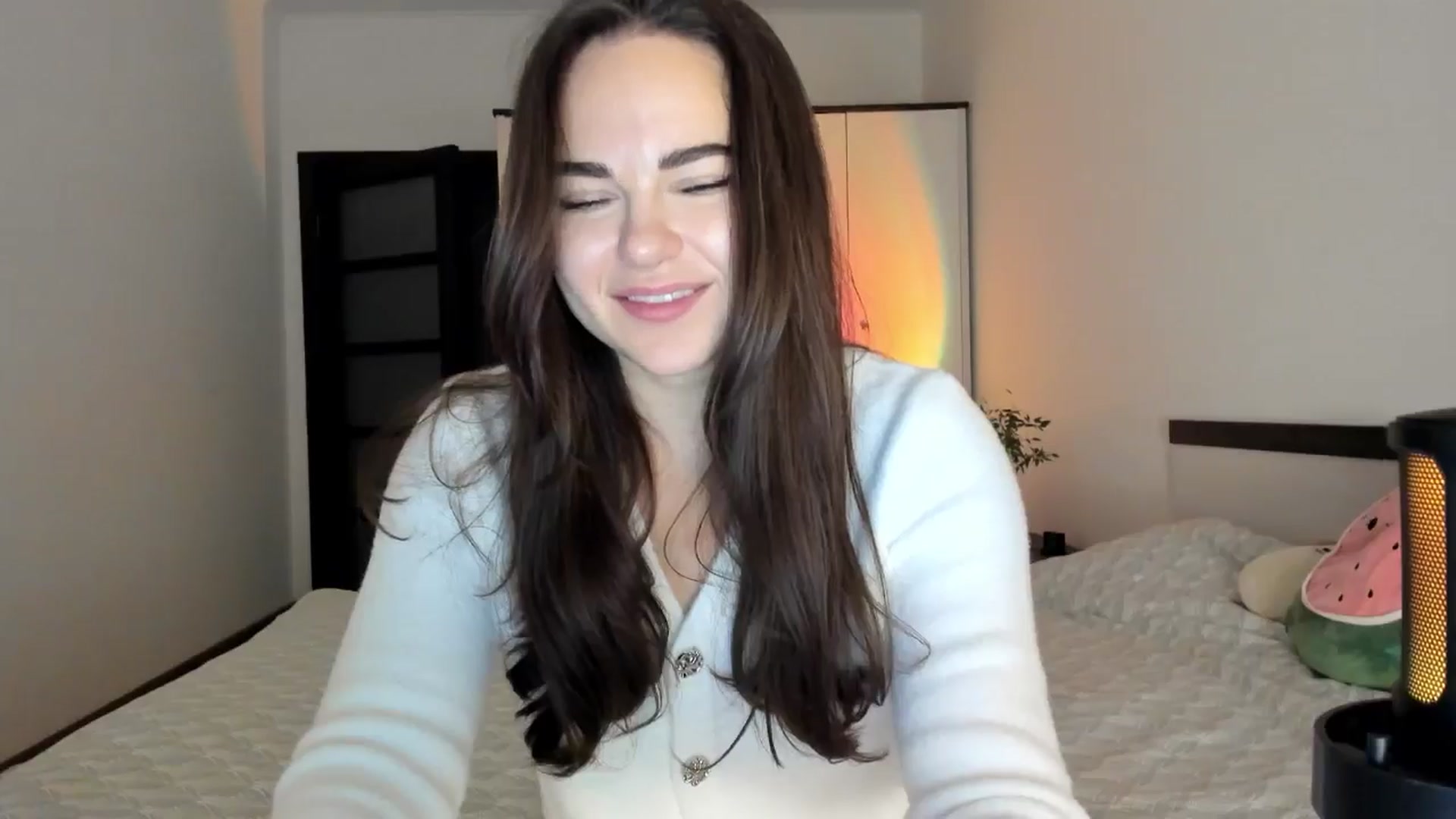 Gallery image thumbnail from BeeTheQueen's myfreecams stream on, 11/30/2024, 21:27 image 10 of 20