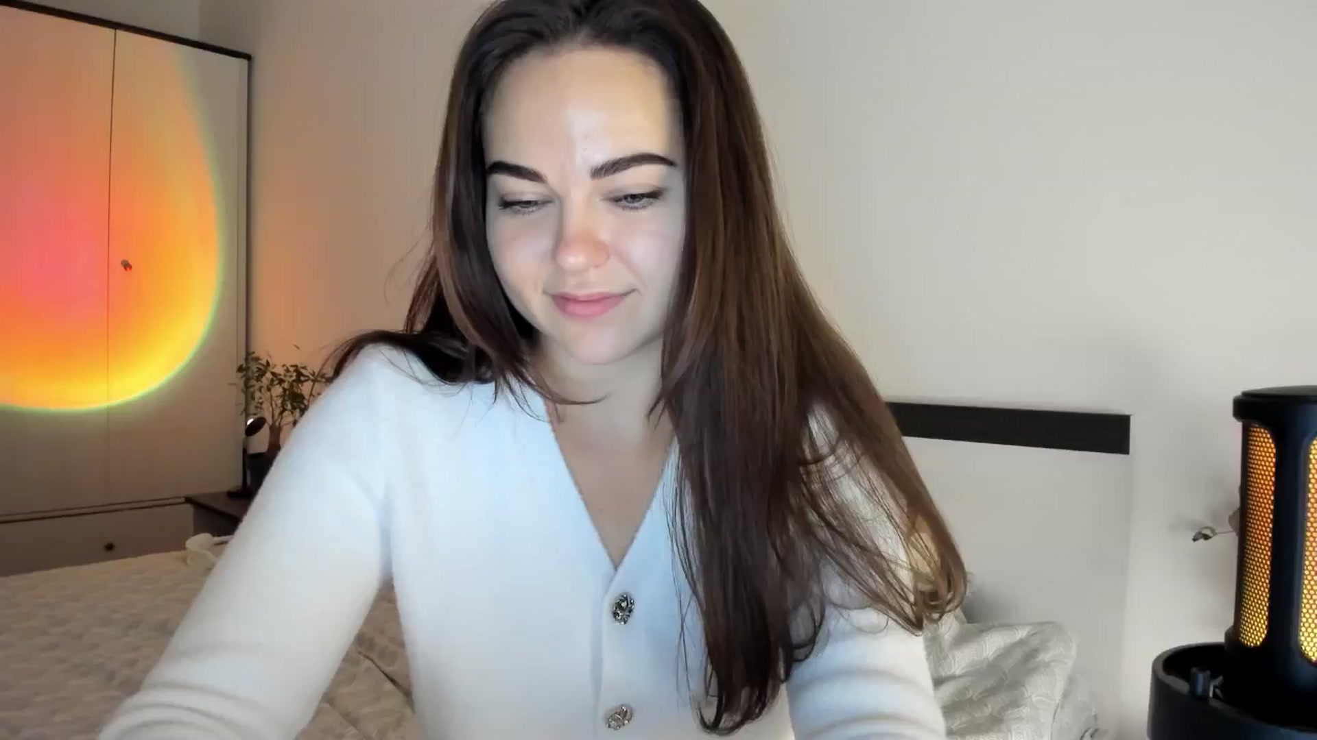 Gallery image thumbnail from BeeTheQueen's myfreecams stream on, 11/30/2024, 22:33 image 2 of 20