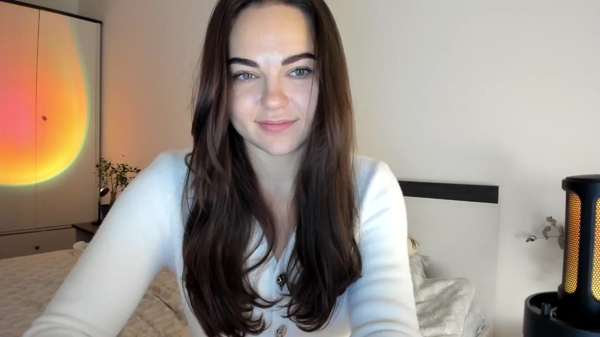 Gallery image thumbnail from BeeTheQueen's myfreecams stream on, 11/30/2024, 22:33 image 17 of 20