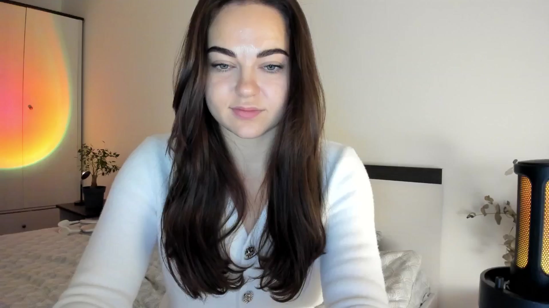 Gallery image thumbnail from BeeTheQueen's myfreecams stream on, 11/30/2024, 22:33 image 15 of 20