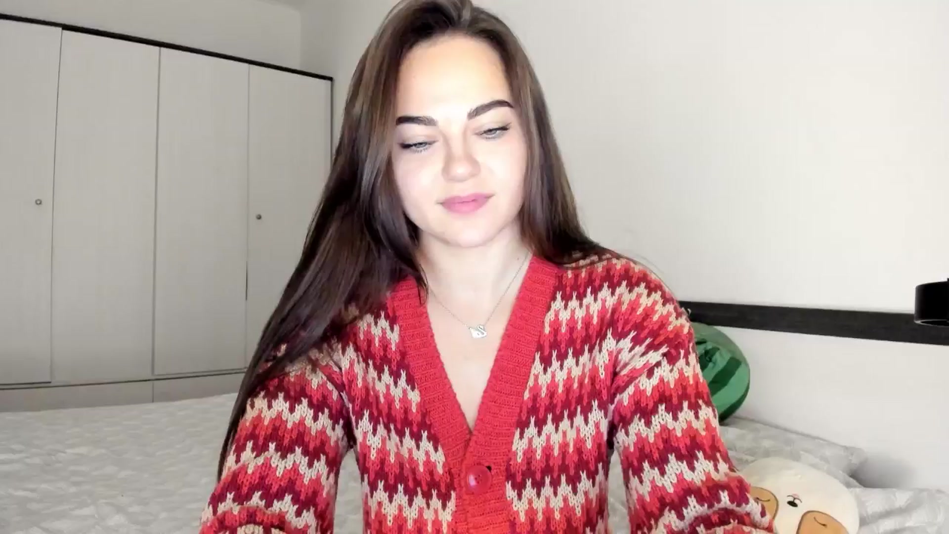 Gallery image thumbnail from BeeTheQueen's myfreecams stream on, 12/13/2024, 18:15 image 16 of 20