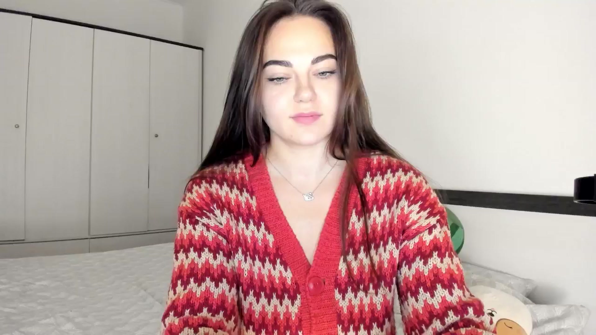 Gallery image thumbnail from BeeTheQueen's myfreecams stream on, 12/13/2024, 18:15 image 2 of 20