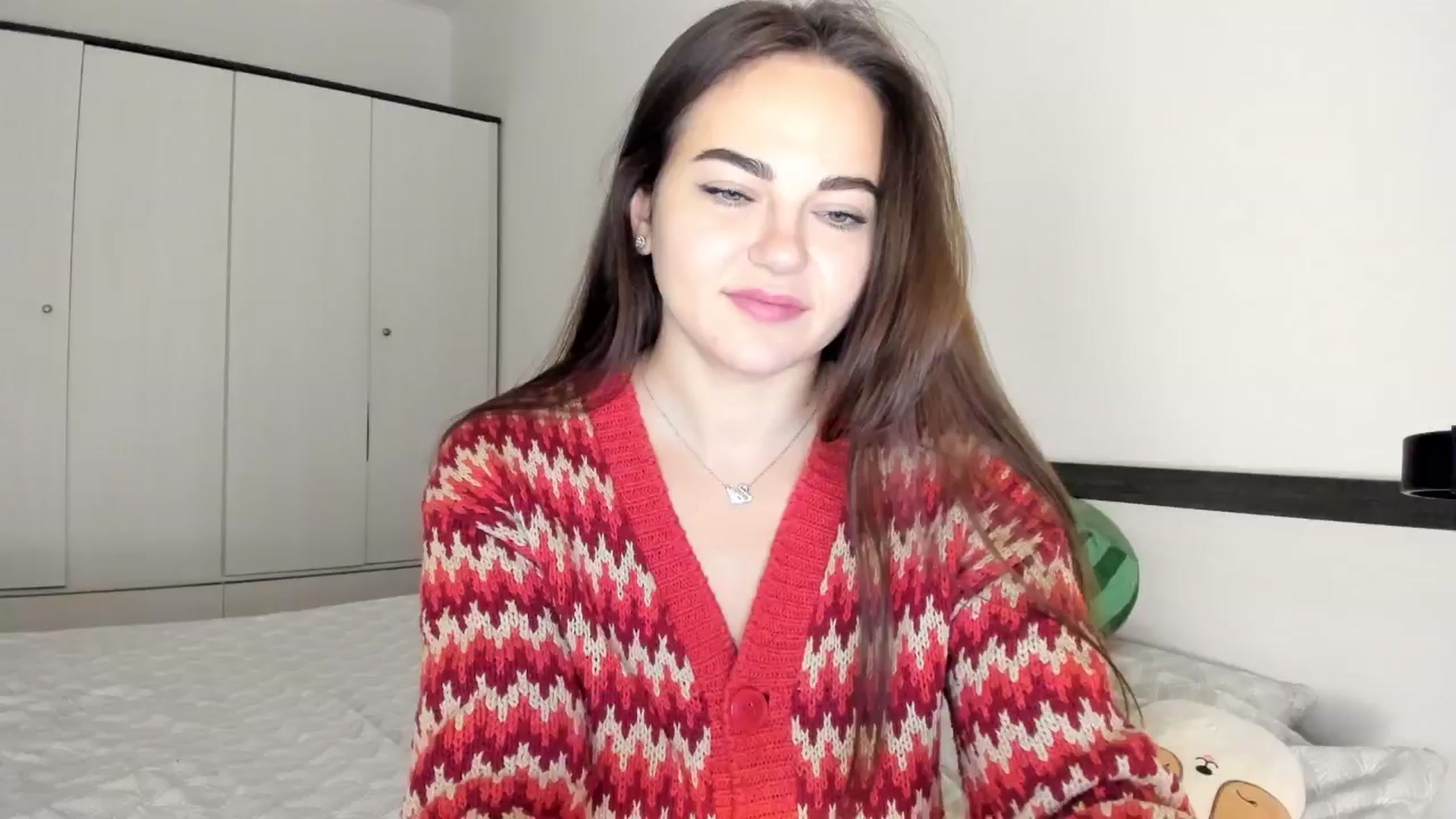 Gallery image thumbnail from BeeTheQueen's myfreecams stream on, 12/13/2024, 18:15 image 8 of 20