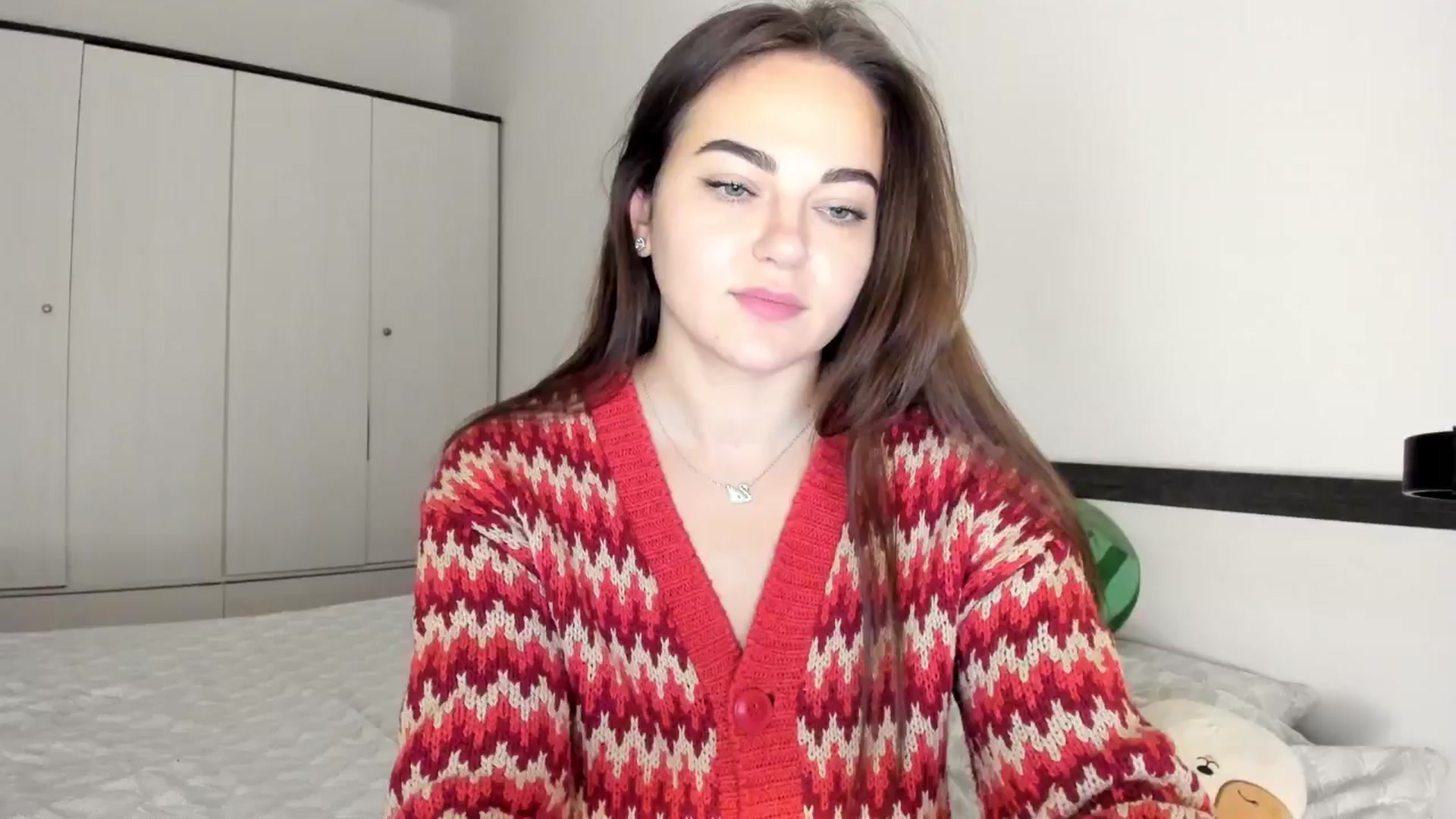 Gallery image thumbnail from BeeTheQueen's myfreecams stream on, 12/13/2024, 18:15 image 6 of 20