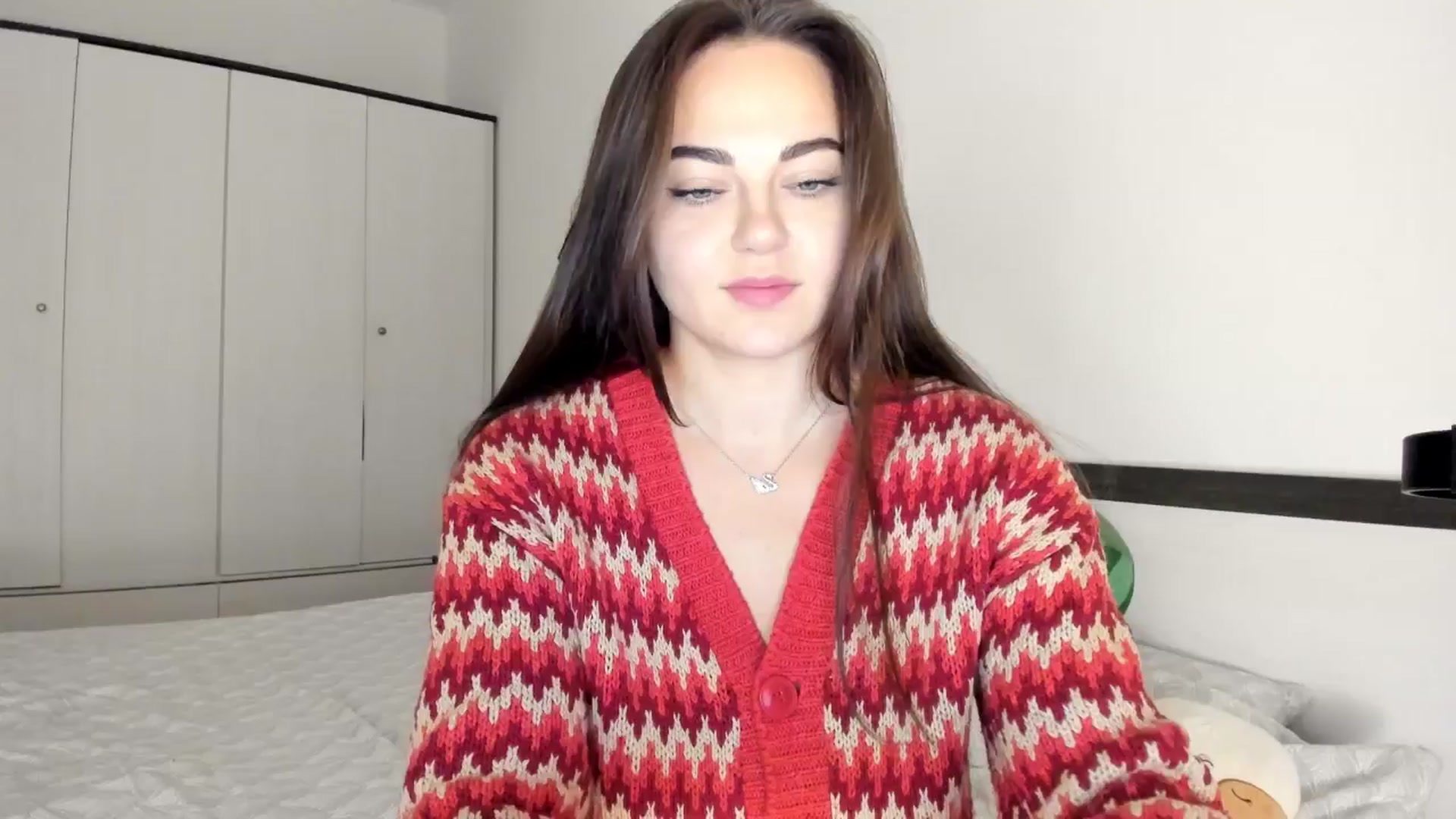 Gallery image thumbnail from BeeTheQueen's myfreecams stream on, 12/13/2024, 18:15 image 3 of 20