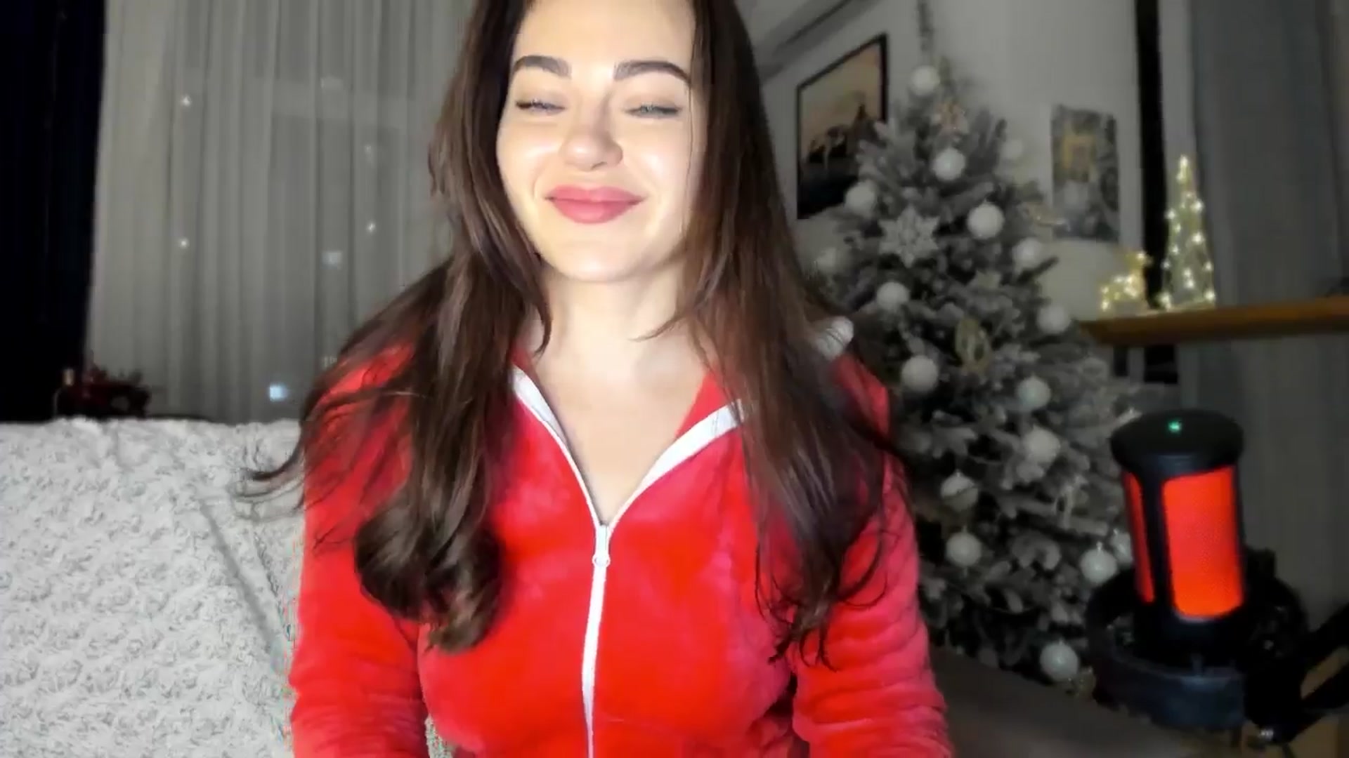 Gallery image thumbnail from BeeTheQueen's myfreecams stream on, 12/22/2024, 18:13 image 15 of 20