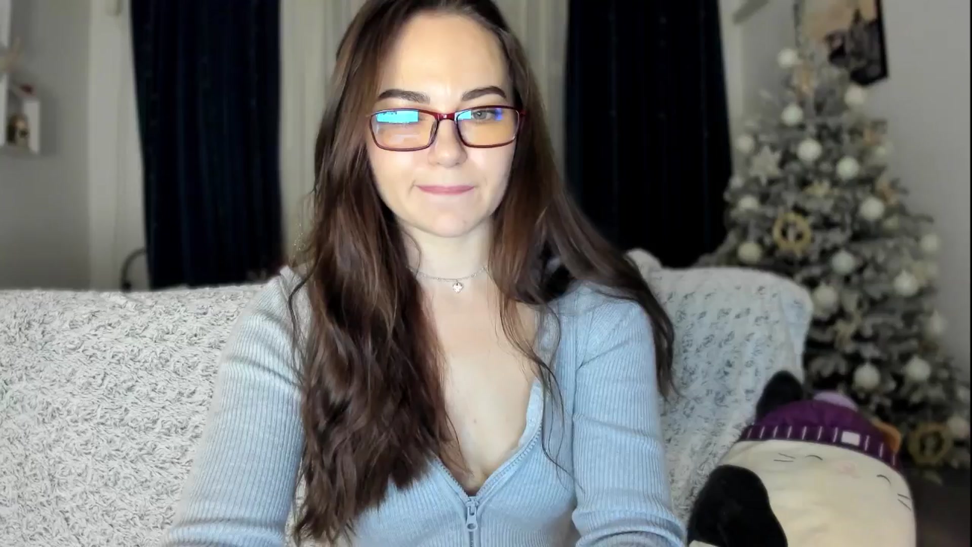 Gallery image thumbnail from BeeTheQueen's myfreecams stream on, 12/26/2024, 18:19 image 15 of 20