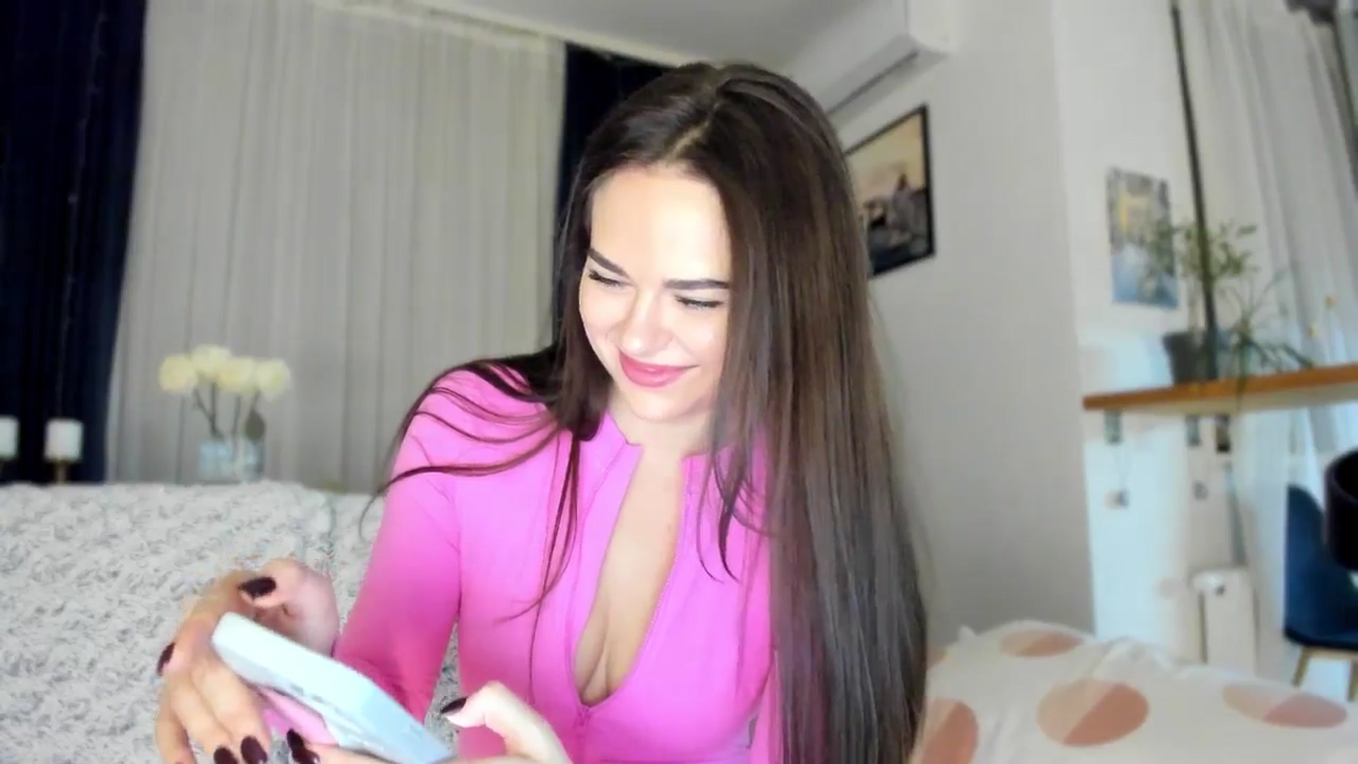 Gallery image thumbnail from BeeTheQueen's myfreecams stream on, 01/19/2025, 19:52 image 20 of 20