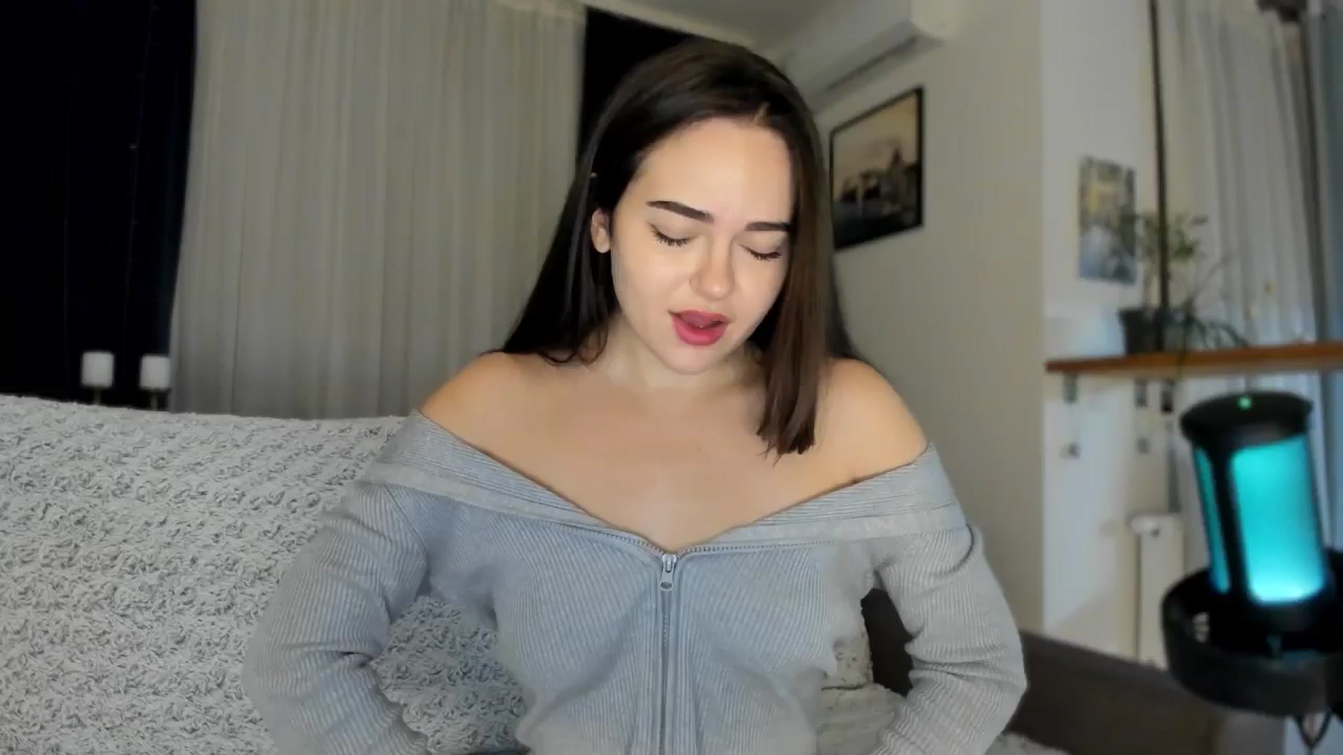 Gallery image thumbnail from BeeTheQueen's myfreecams stream on, 01/21/2025, 19:17 image 6 of 20