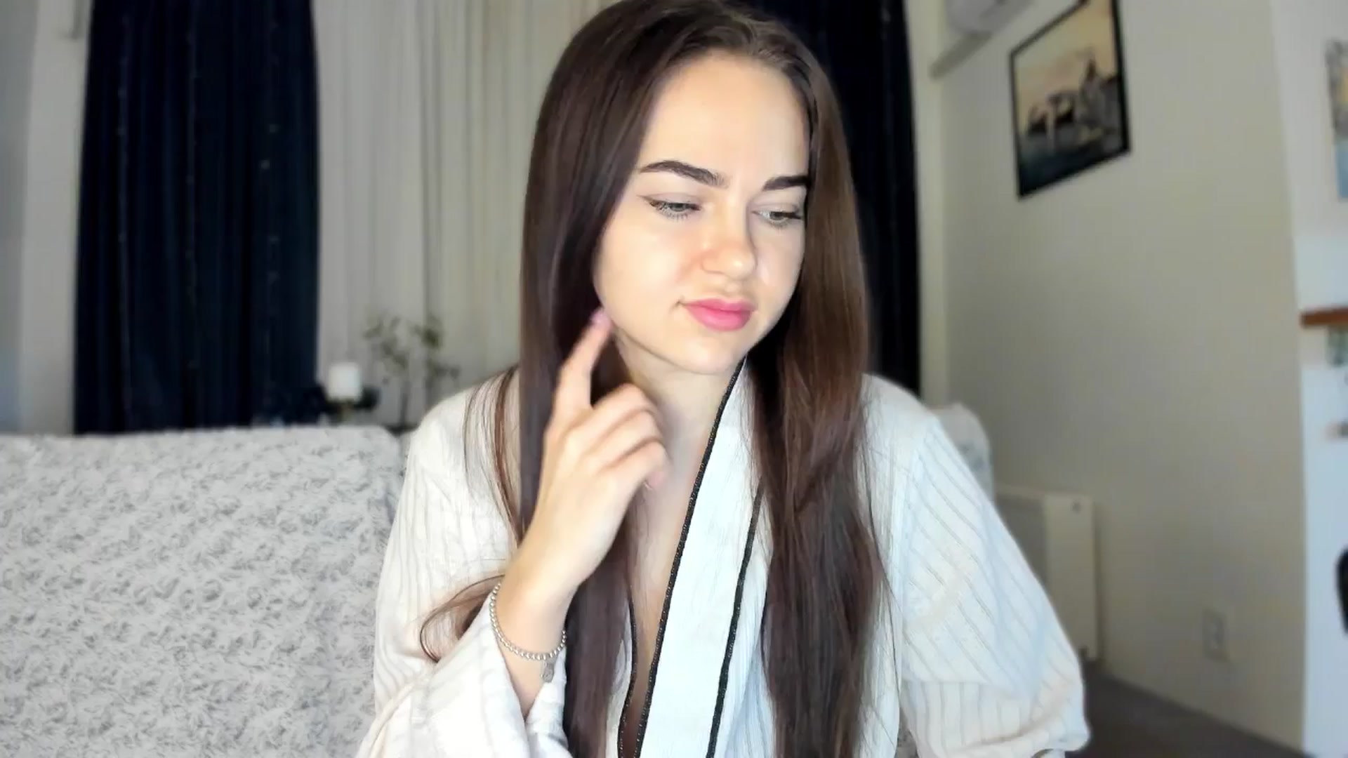 Gallery image thumbnail from BeeTheQueen's myfreecams stream on, 02/27/2025, 20:23 image 12 of 20