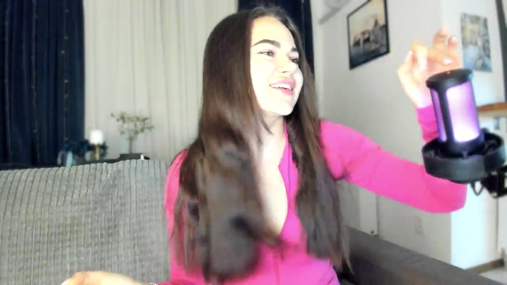 Gallery image thumbnail from BeeTheQueen's myfreecams stream on, 03/02/2025, 17:31 image 14 of 20