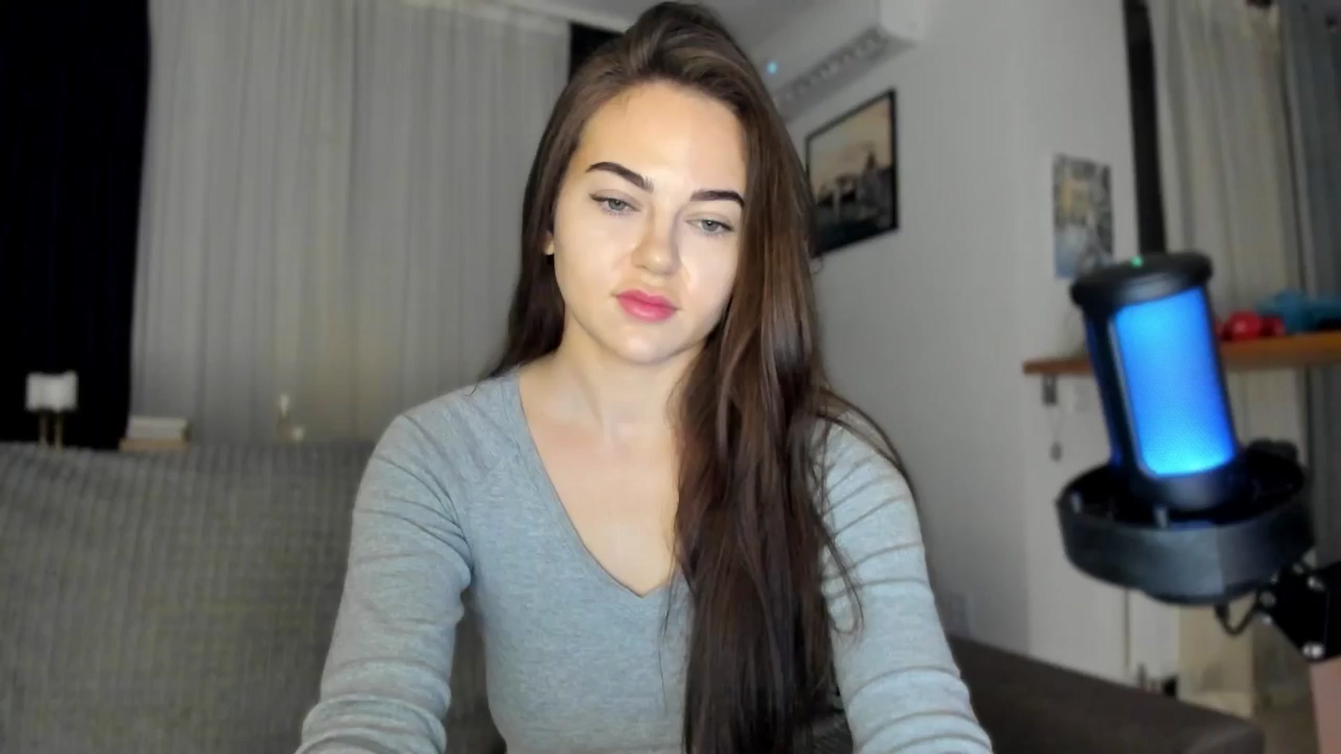 Gallery image thumbnail from BeeTheQueen's myfreecams stream on, 04/08/2025, 17:42 image 16 of 20