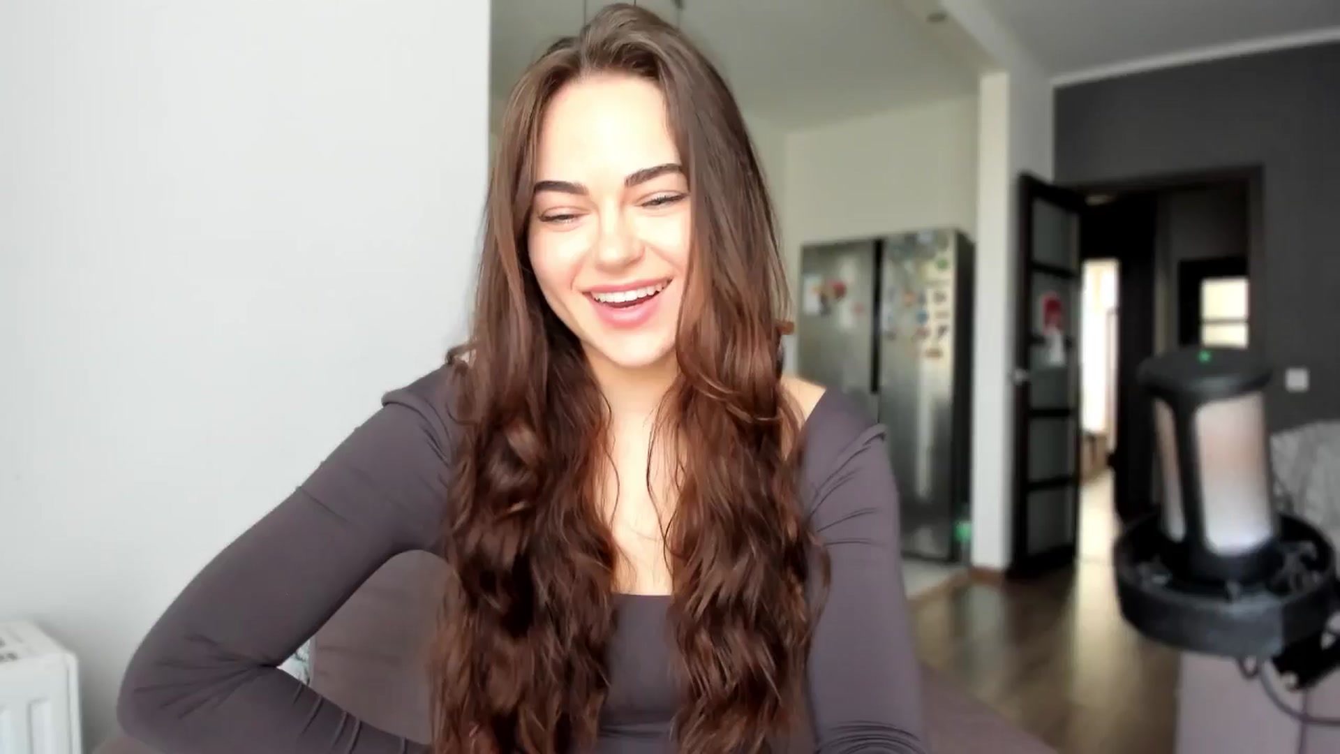 Gallery image thumbnail from BeeTheQueen's myfreecams stream on, 04/21/2025, 15:45 image 15 of 20