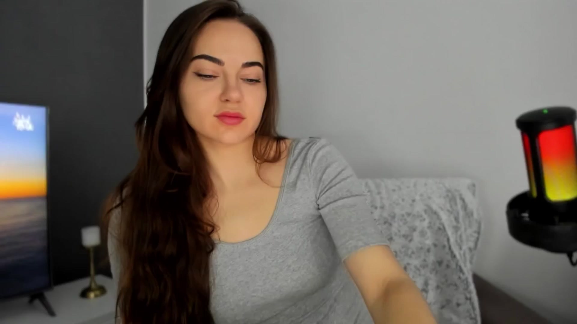 Gallery image thumbnail from BeeTheQueen's myfreecams stream on, 05/13/2025, 11:18 image 7 of 20