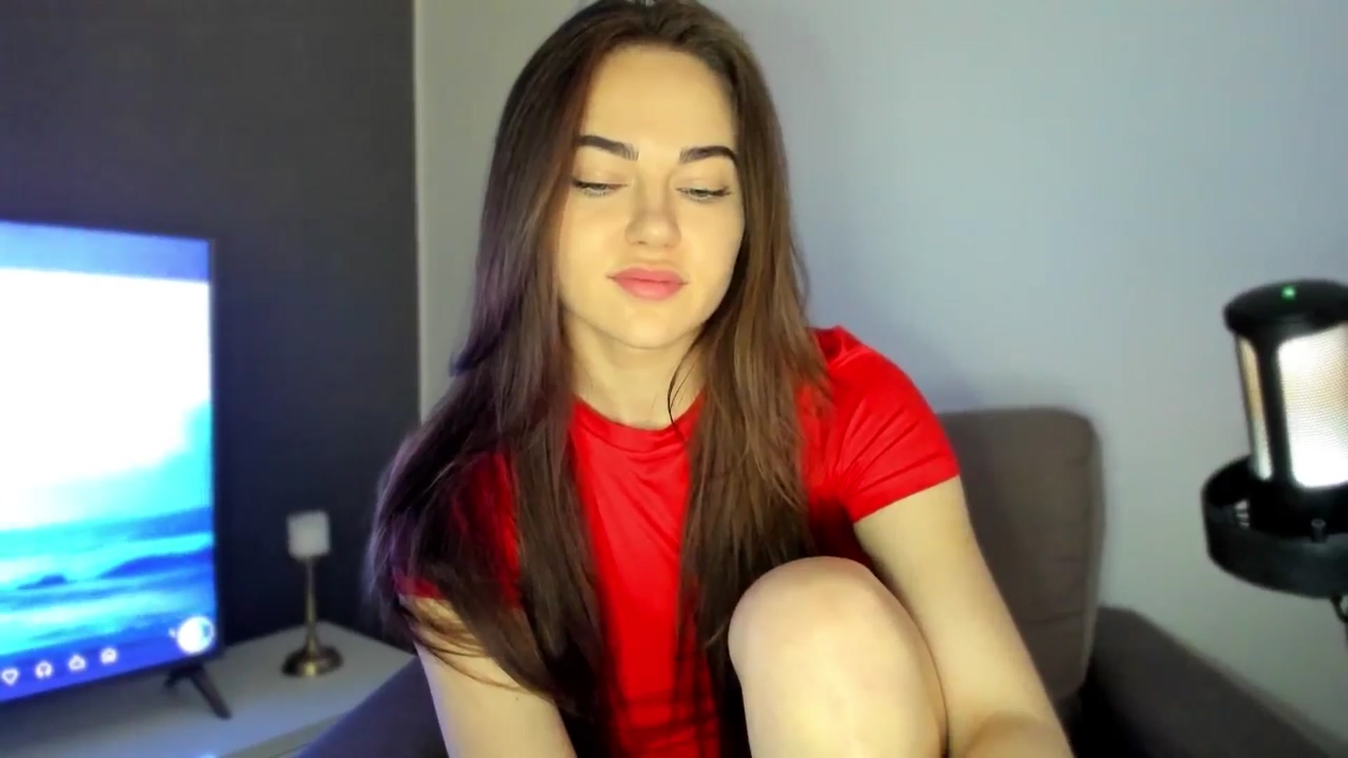 Gallery image thumbnail from BeeTheQueen's myfreecams stream on, 05/14/2025, 17:14 image 14 of 20