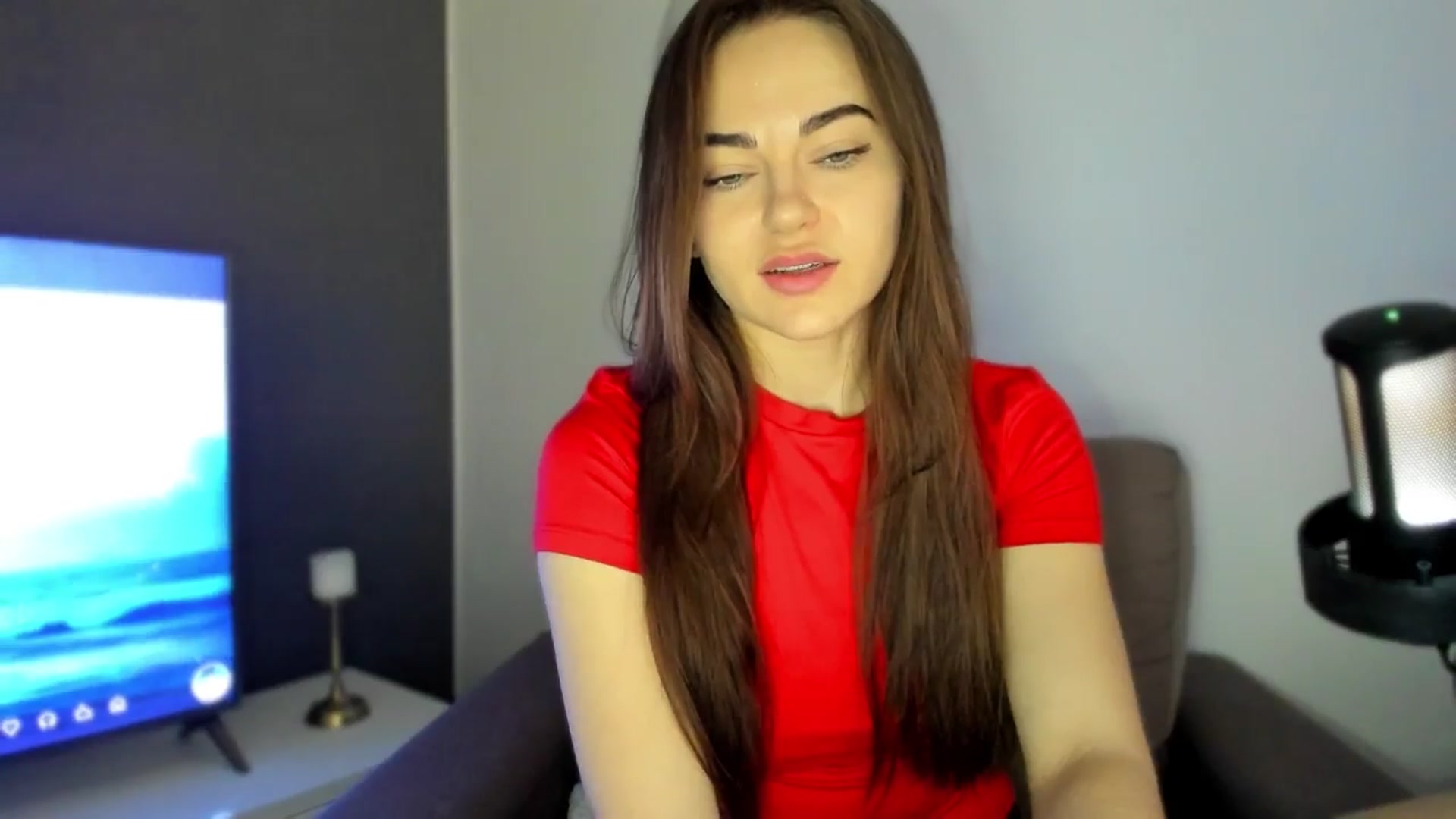 Gallery image thumbnail from BeeTheQueen's myfreecams stream on, 05/14/2025, 17:14 image 12 of 20