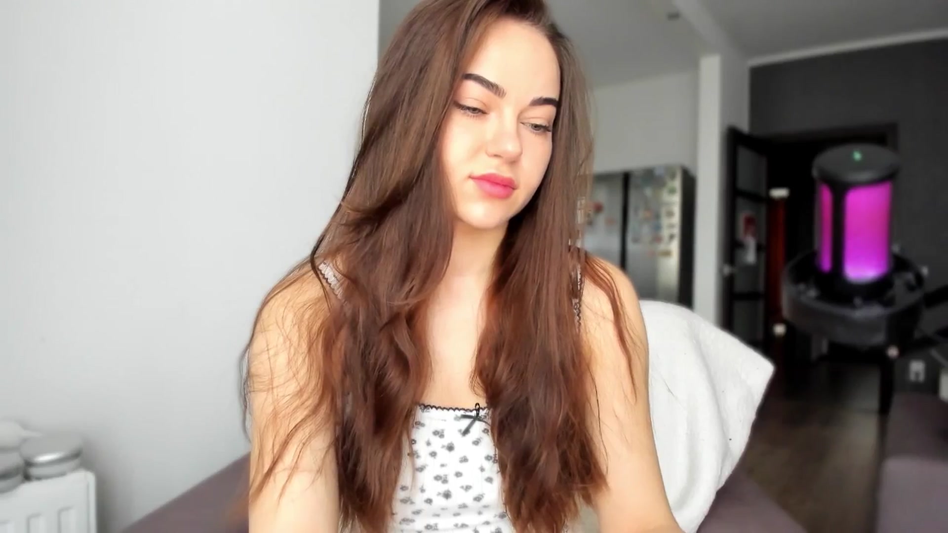 Gallery image thumbnail from BeeTheQueen's myfreecams stream on, 05/17/2025, 11:15 image 15 of 20