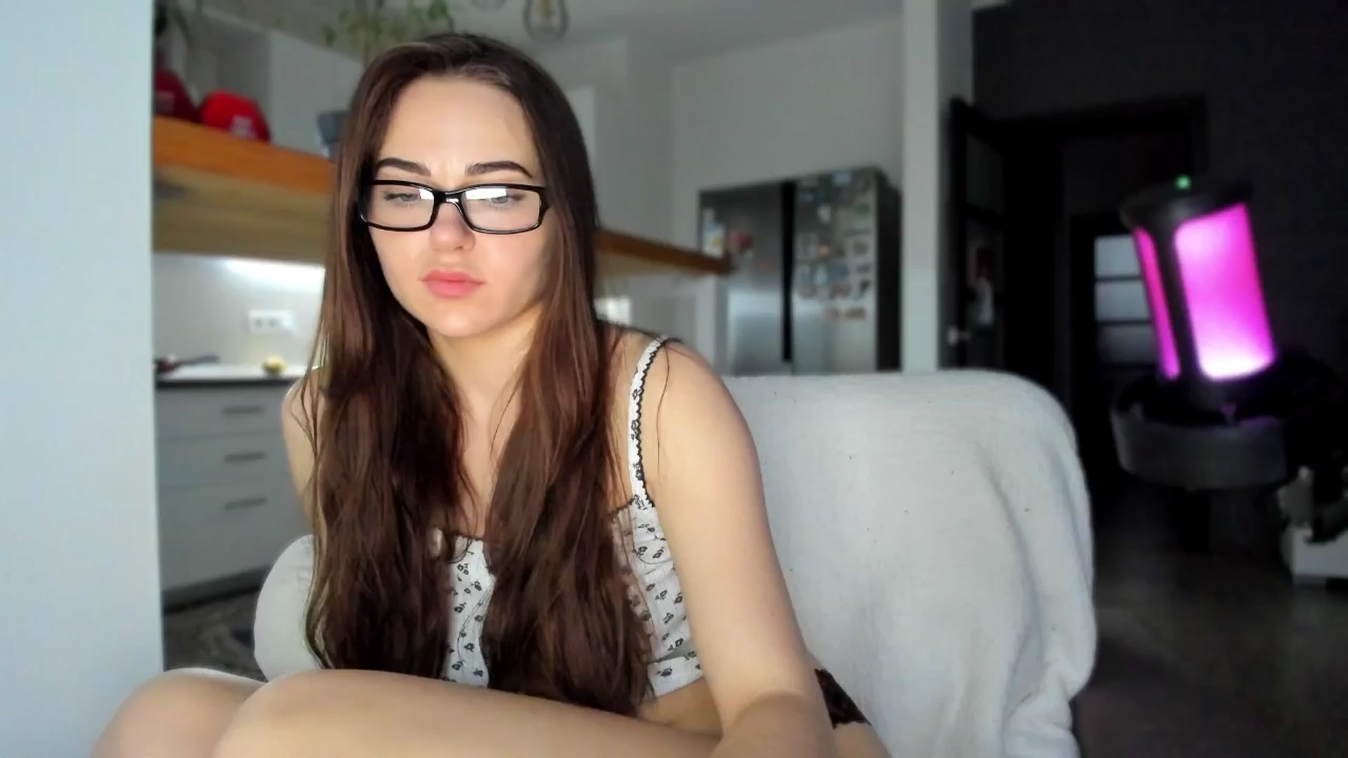 Gallery image thumbnail from BeeTheQueen's myfreecams stream on, 05/17/2025, 17:52 image 11 of 20