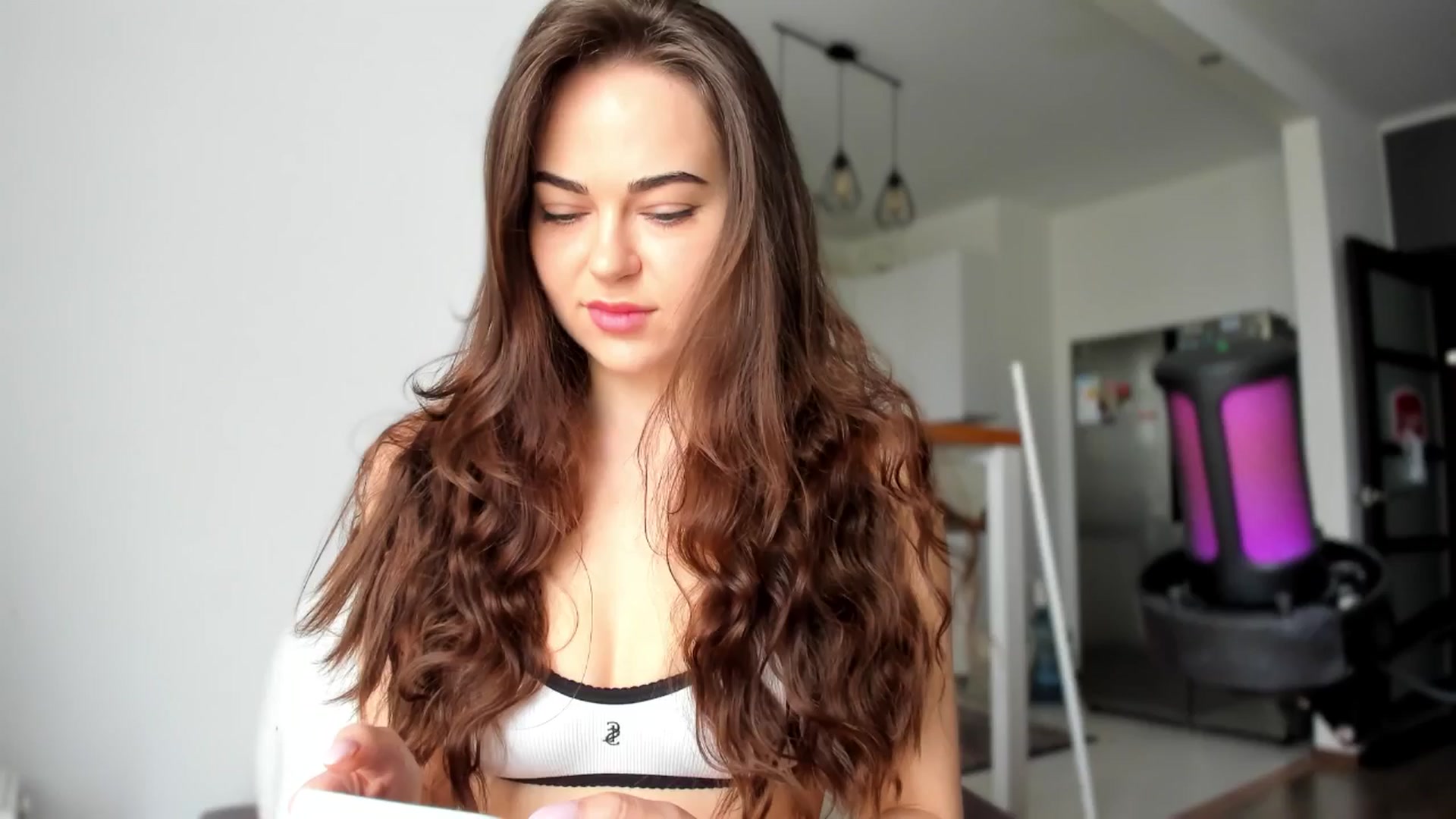 Gallery image thumbnail from BeeTheQueen's myfreecams stream on, 05/18/2025, 12:52 image 11 of 20