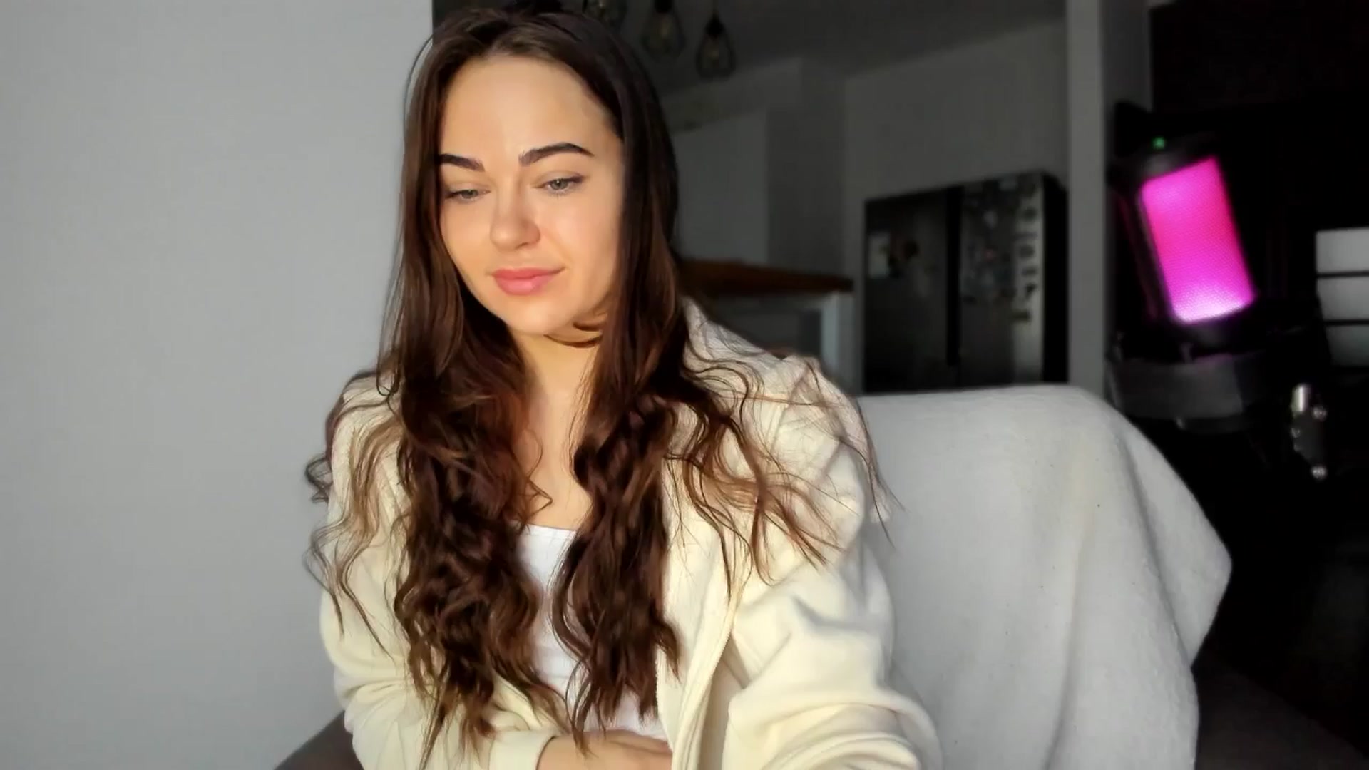 Gallery image thumbnail from BeeTheQueen's myfreecams stream on, 05/18/2025, 17:04 image 10 of 20