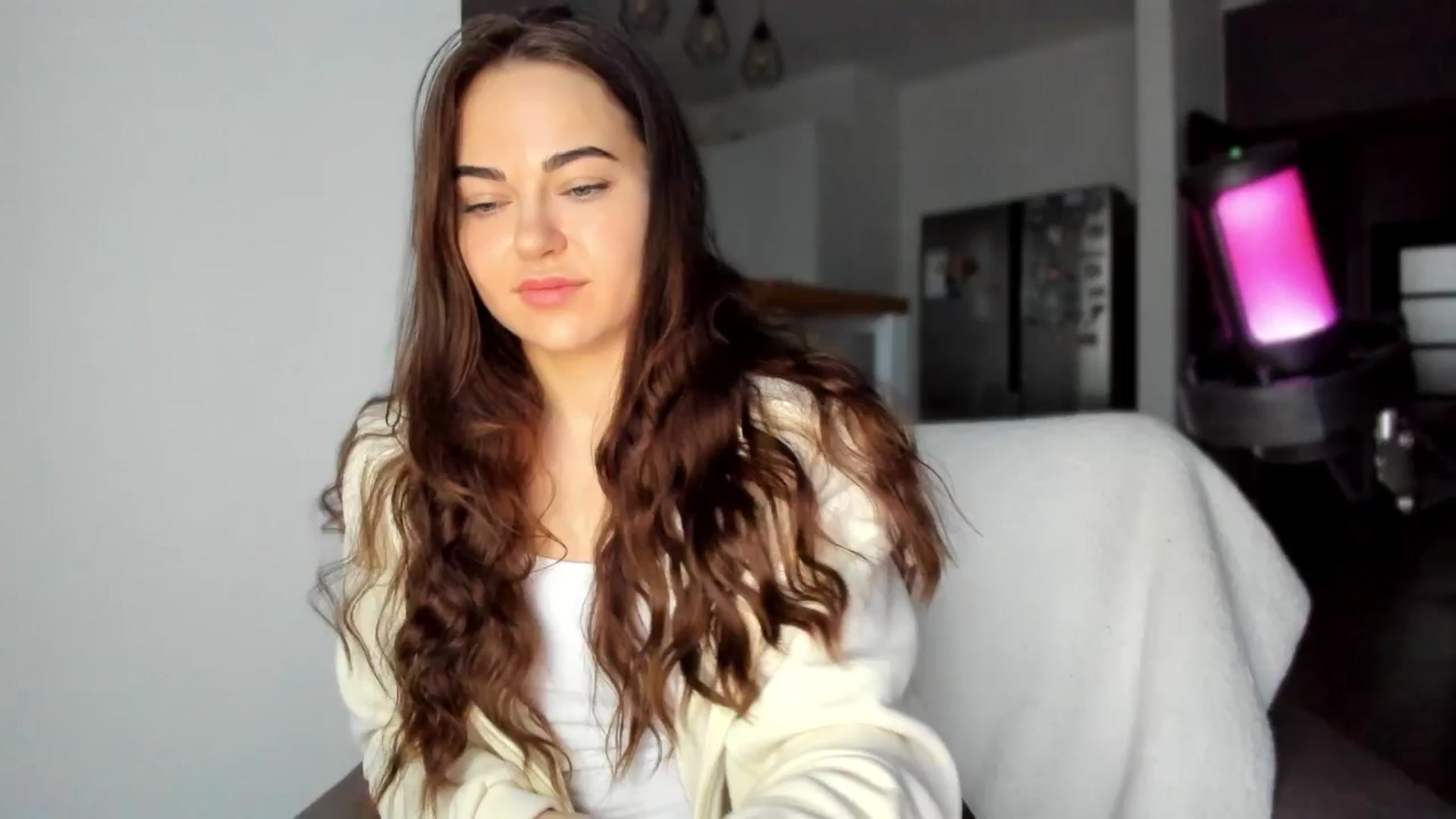 Gallery image thumbnail from BeeTheQueen's myfreecams stream on, 05/18/2025, 17:04 image 11 of 20