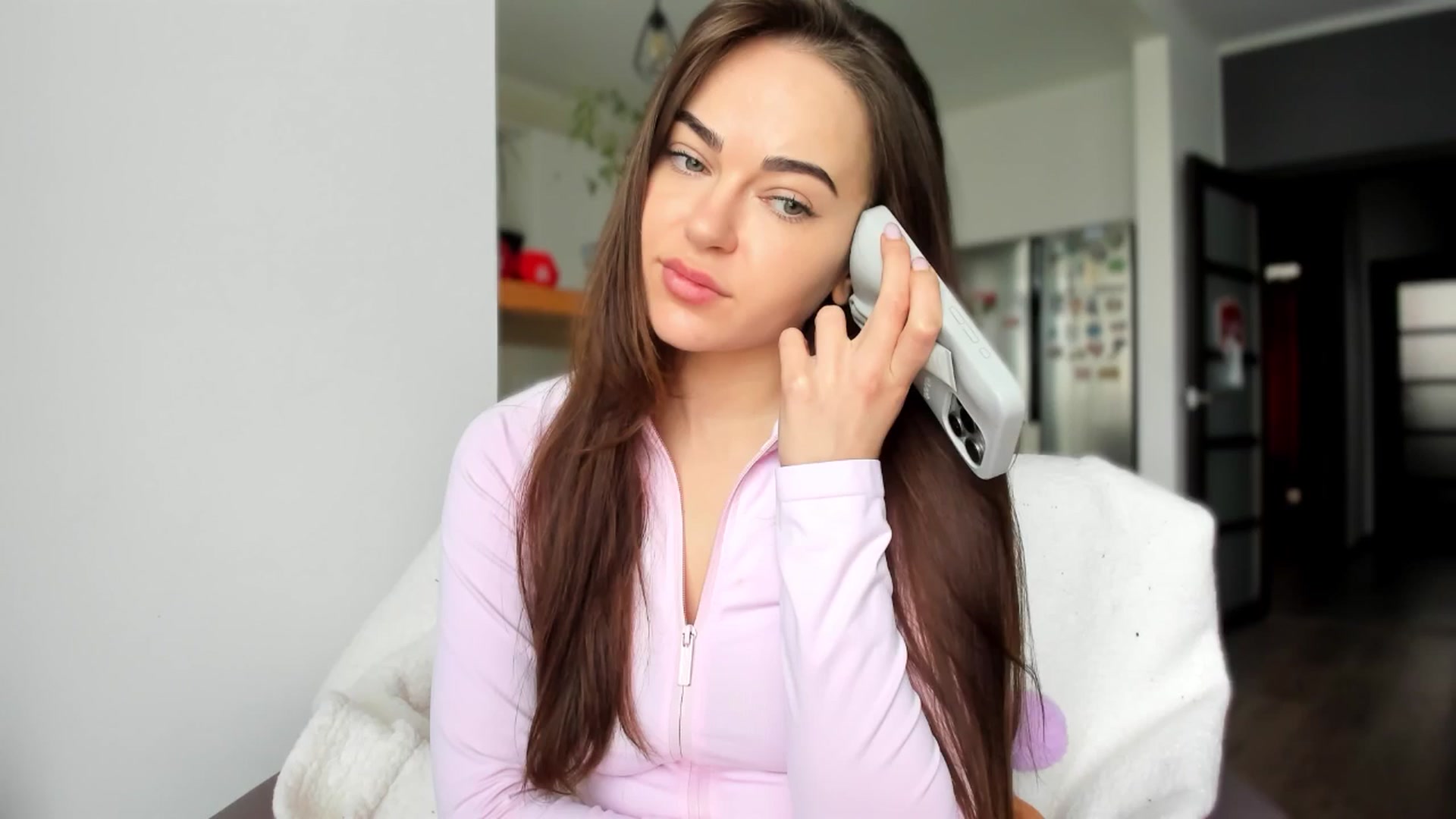 Gallery image thumbnail from BeeTheQueen's myfreecams stream on, 05/21/2025, 15:41 image 2 of 20