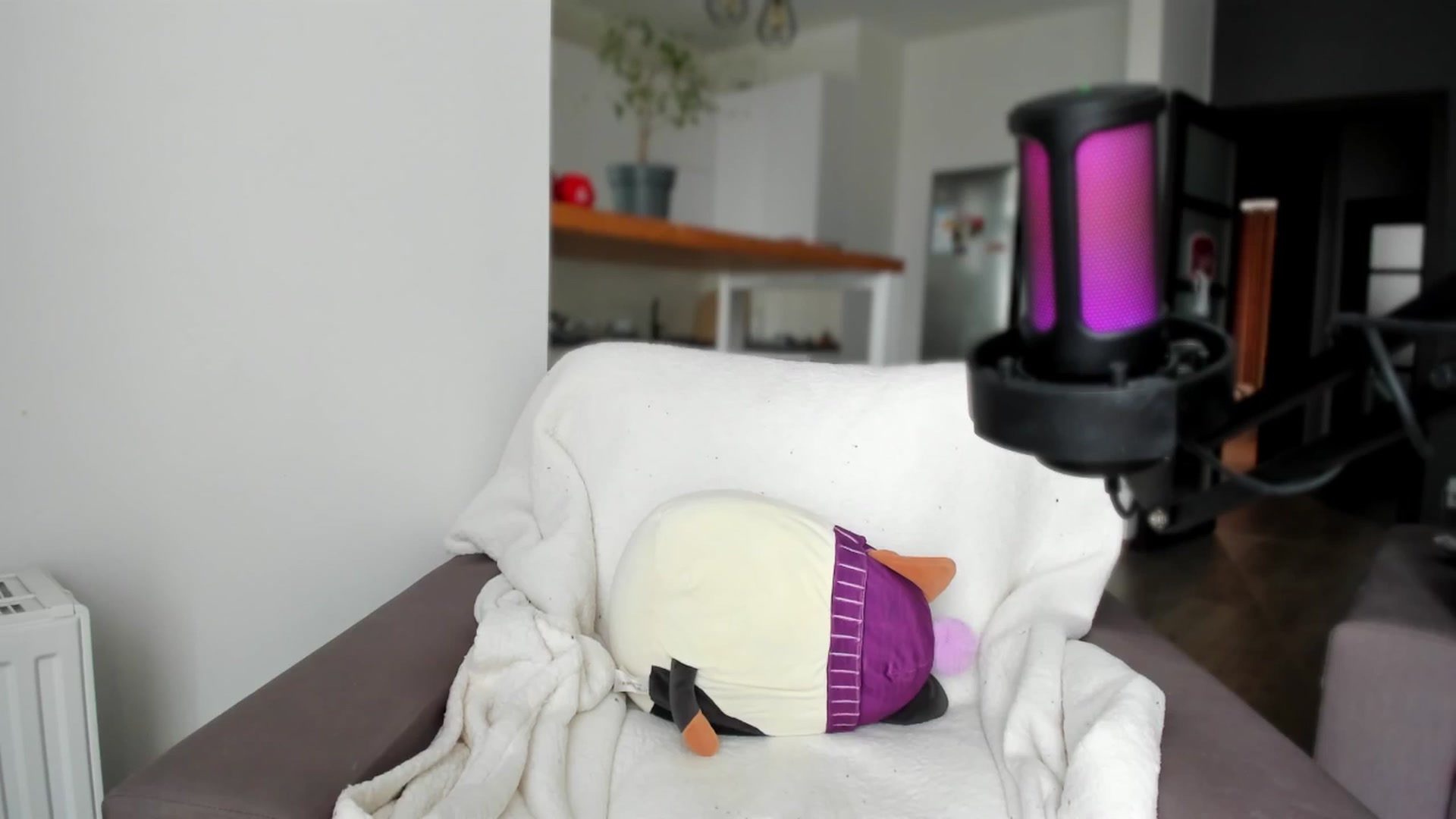 Gallery image thumbnail from BeeTheQueen's myfreecams stream on, 05/21/2025, 15:41 image 20 of 20