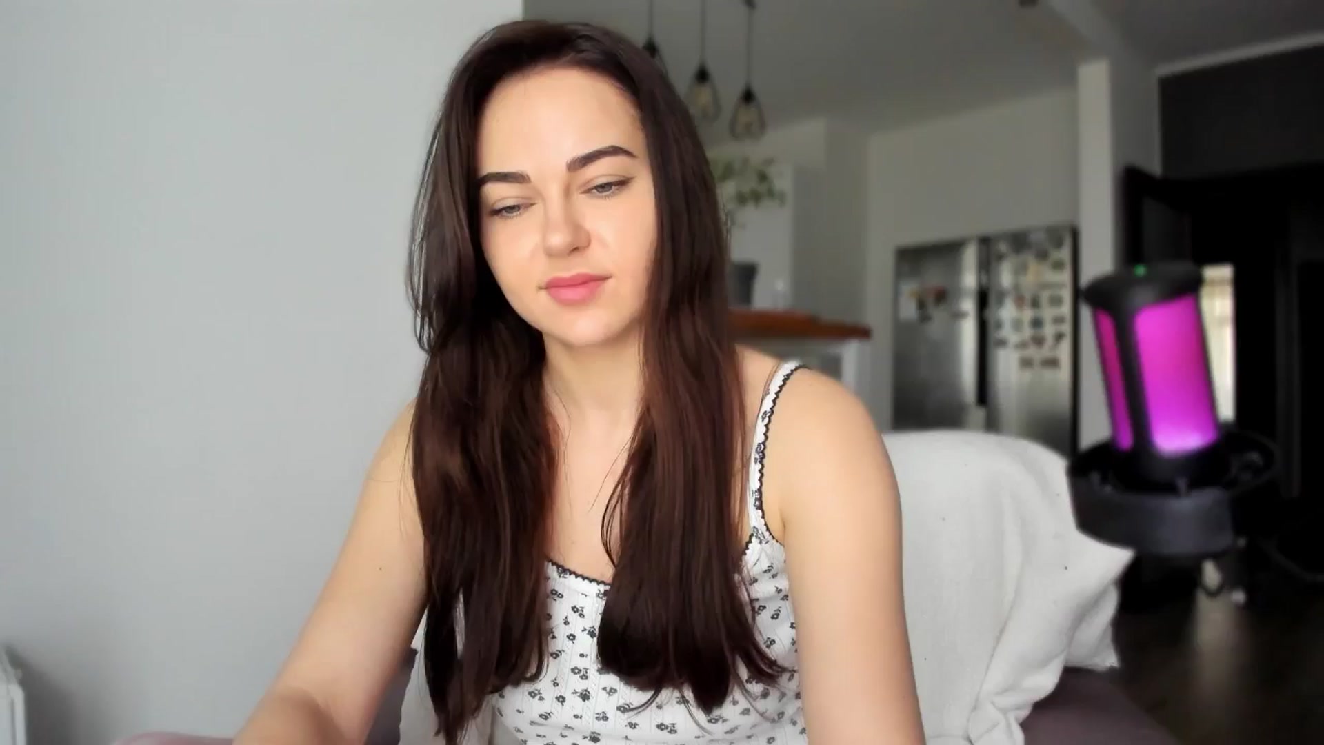 Gallery image thumbnail from BeeTheQueen's myfreecams stream on, 05/25/2025, 15:00 image 9 of 20