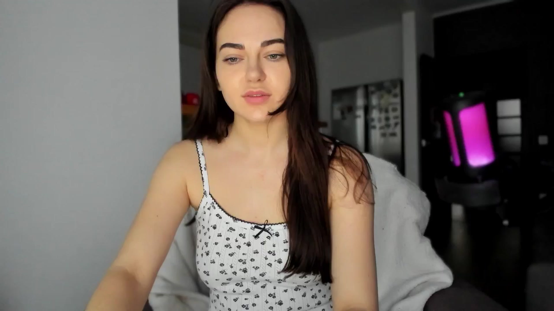 Gallery image thumbnail from BeeTheQueen's myfreecams stream on, 05/25/2025, 16:28 image 10 of 20