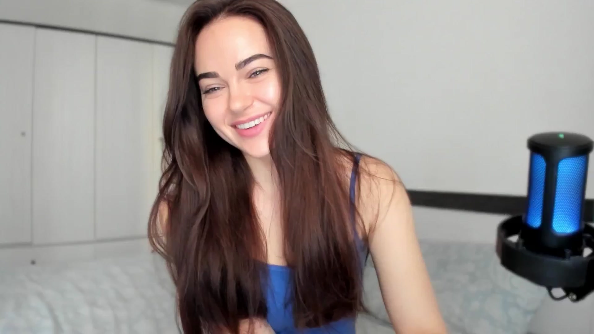 Gallery image thumbnail from BeeTheQueen's myfreecams stream on, 06/04/2025, 15:59 image 12 of 20