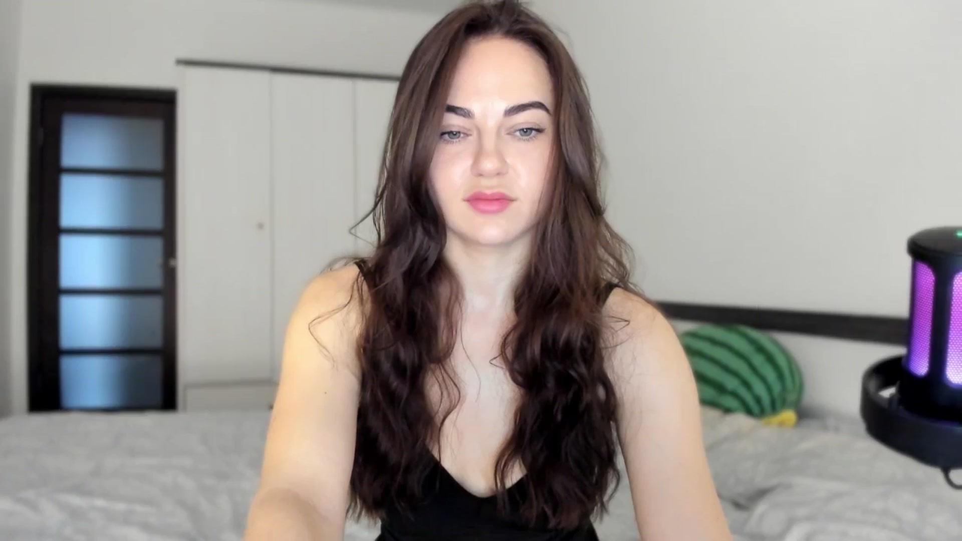 Gallery image thumbnail from BeeTheQueen's myfreecams stream on, 06/05/2025, 18:44 image 10 of 20