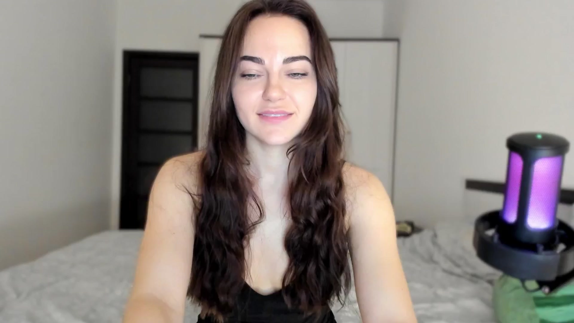 Gallery image thumbnail from BeeTheQueen's myfreecams stream on, 06/05/2025, 20:09 image 10 of 20