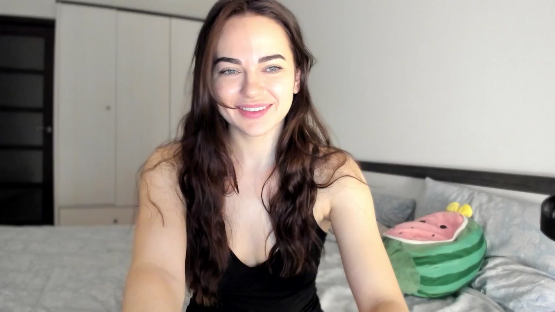 Gallery image thumbnail from BeeTheQueen's myfreecams stream on, 06/05/2025, 20:09 image 6 of 20