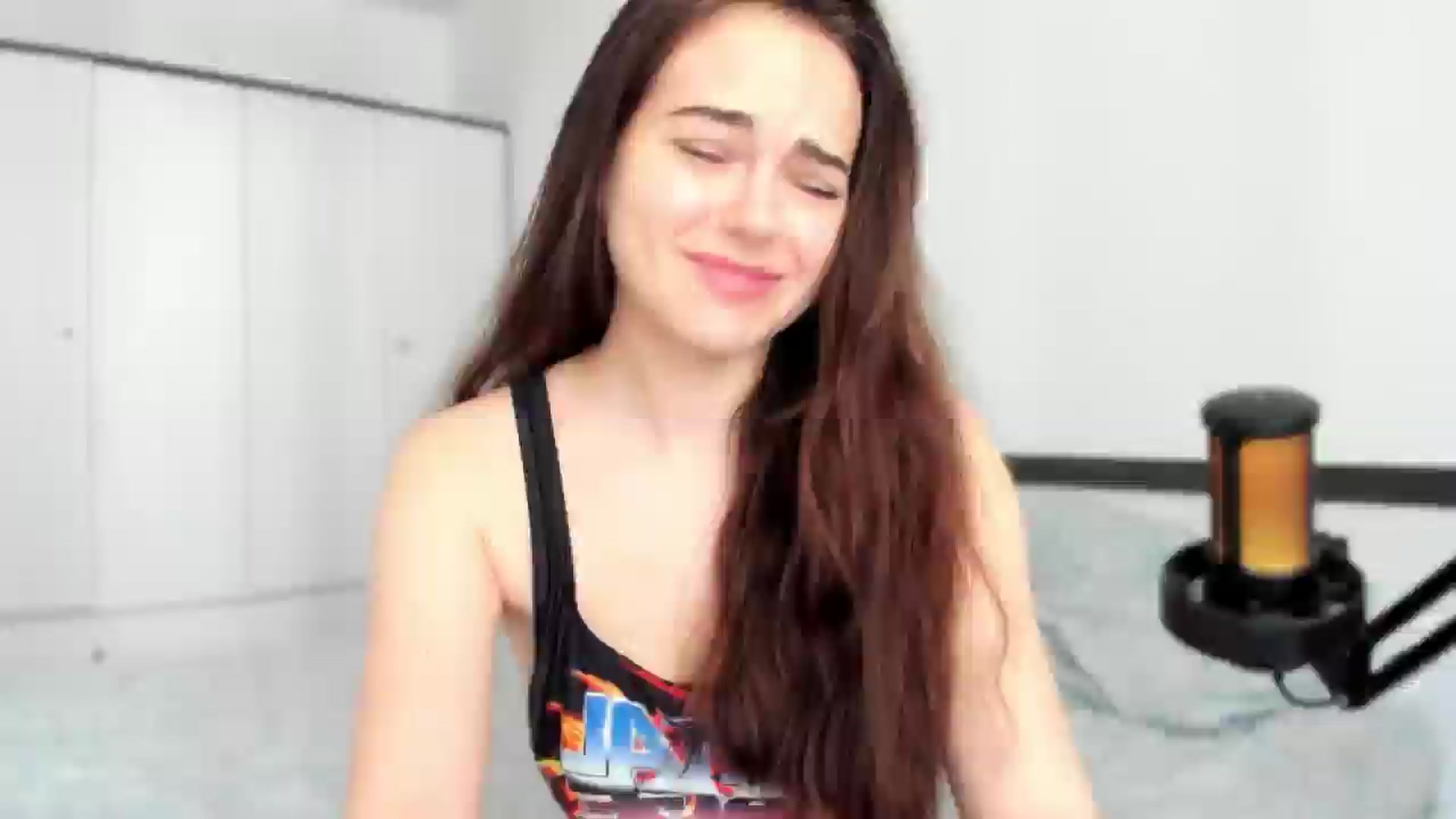 Gallery image thumbnail from BeeTheQueen's myfreecams stream on, 06/06/2025, 12:59 image 2 of 20